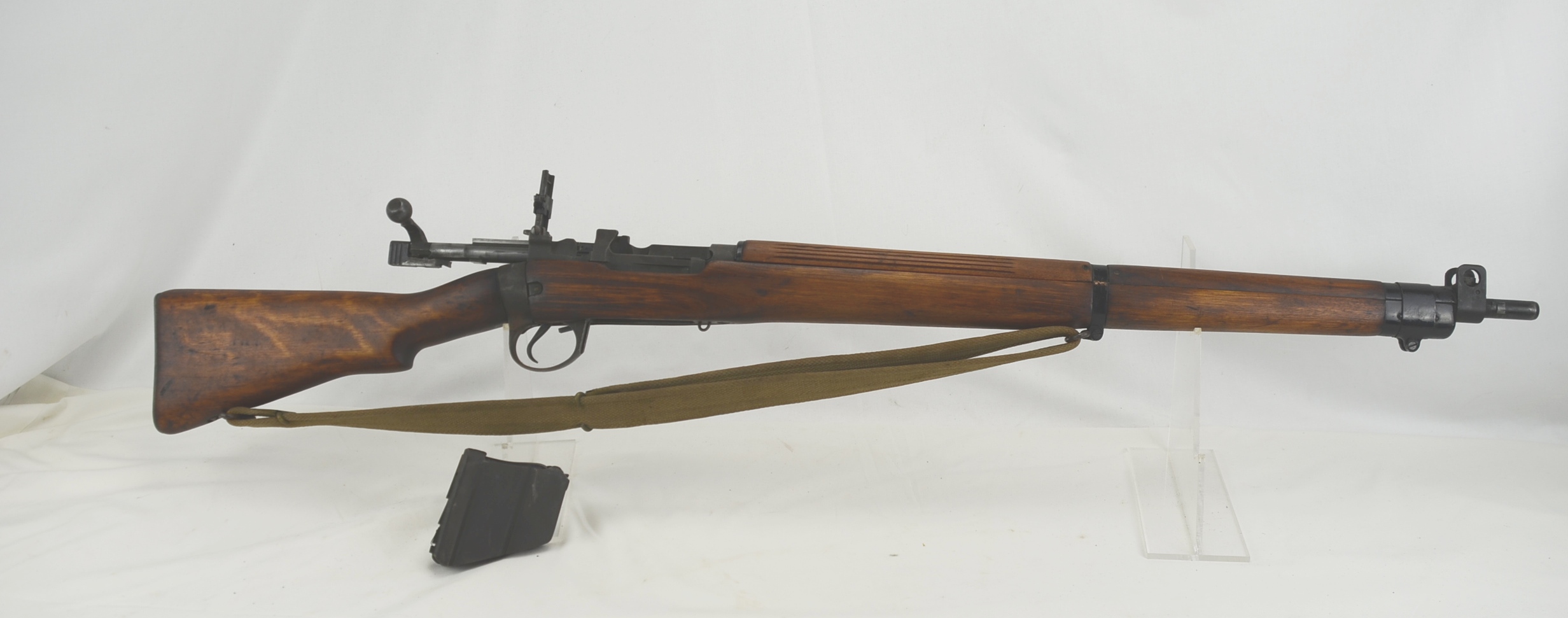 Deactivated Savage Arms No.4 MK1* Lee Enfield - Image 5