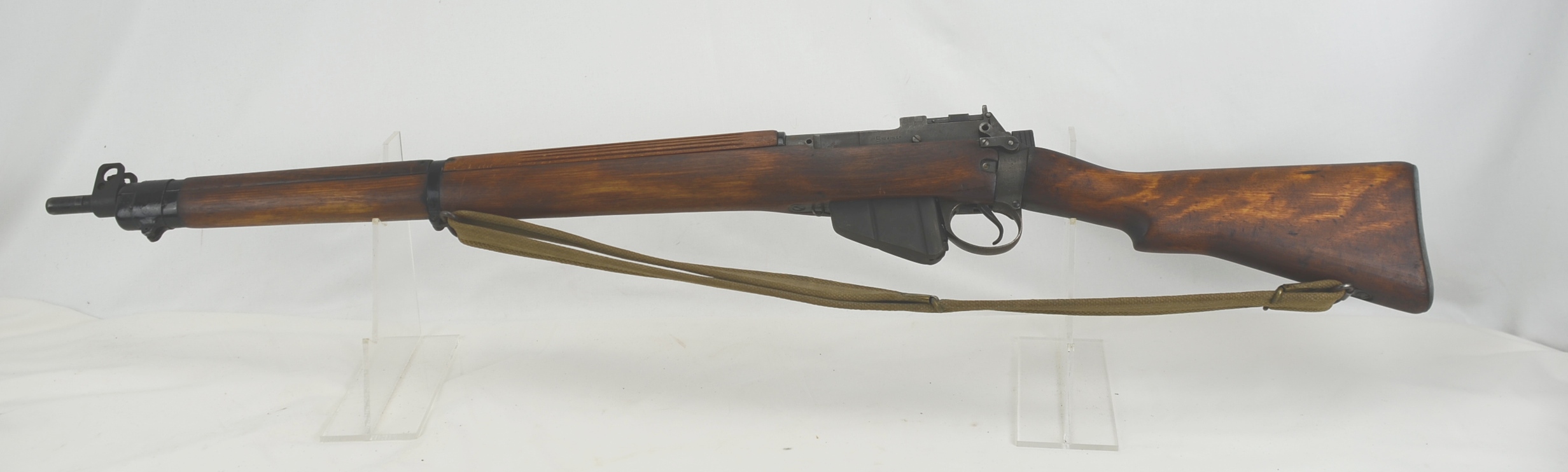 Deactivated Savage Arms No.4 MK1* Lee Enfield - Image 11