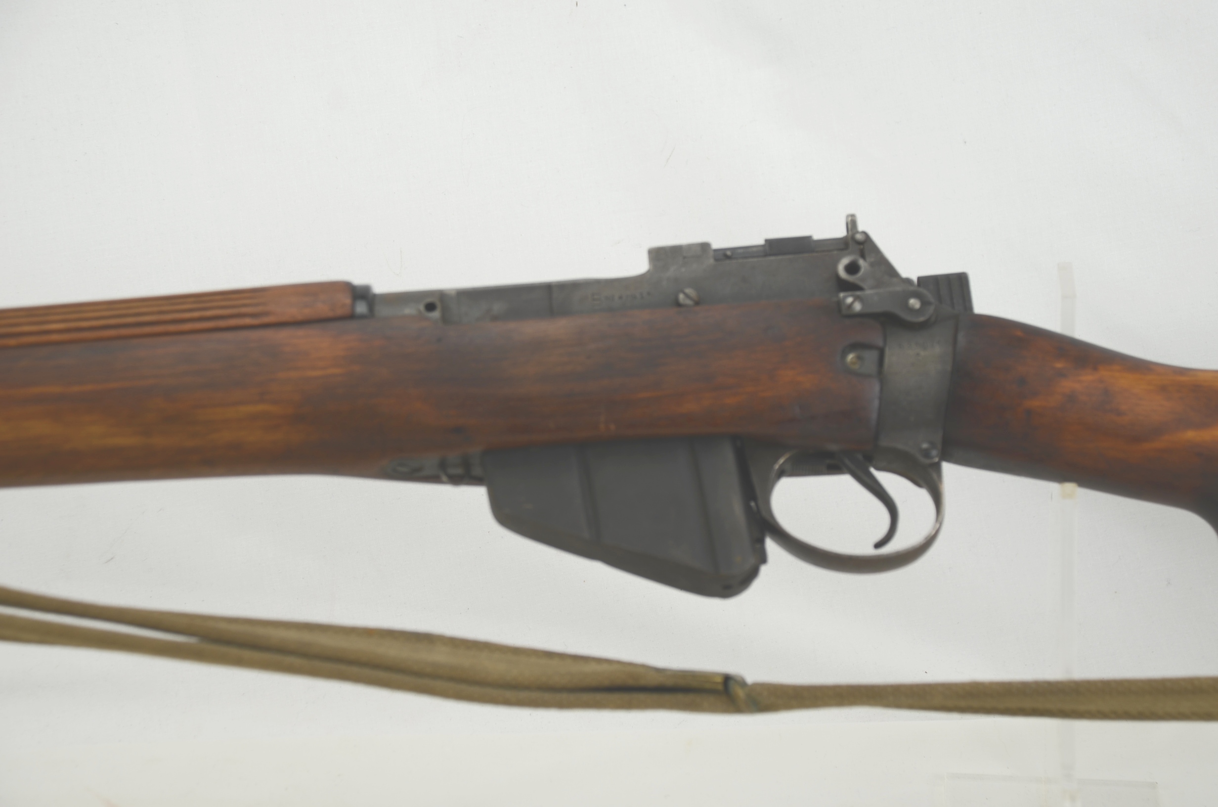 Deactivated Savage Arms No.4 MK1* Lee Enfield - Image 12