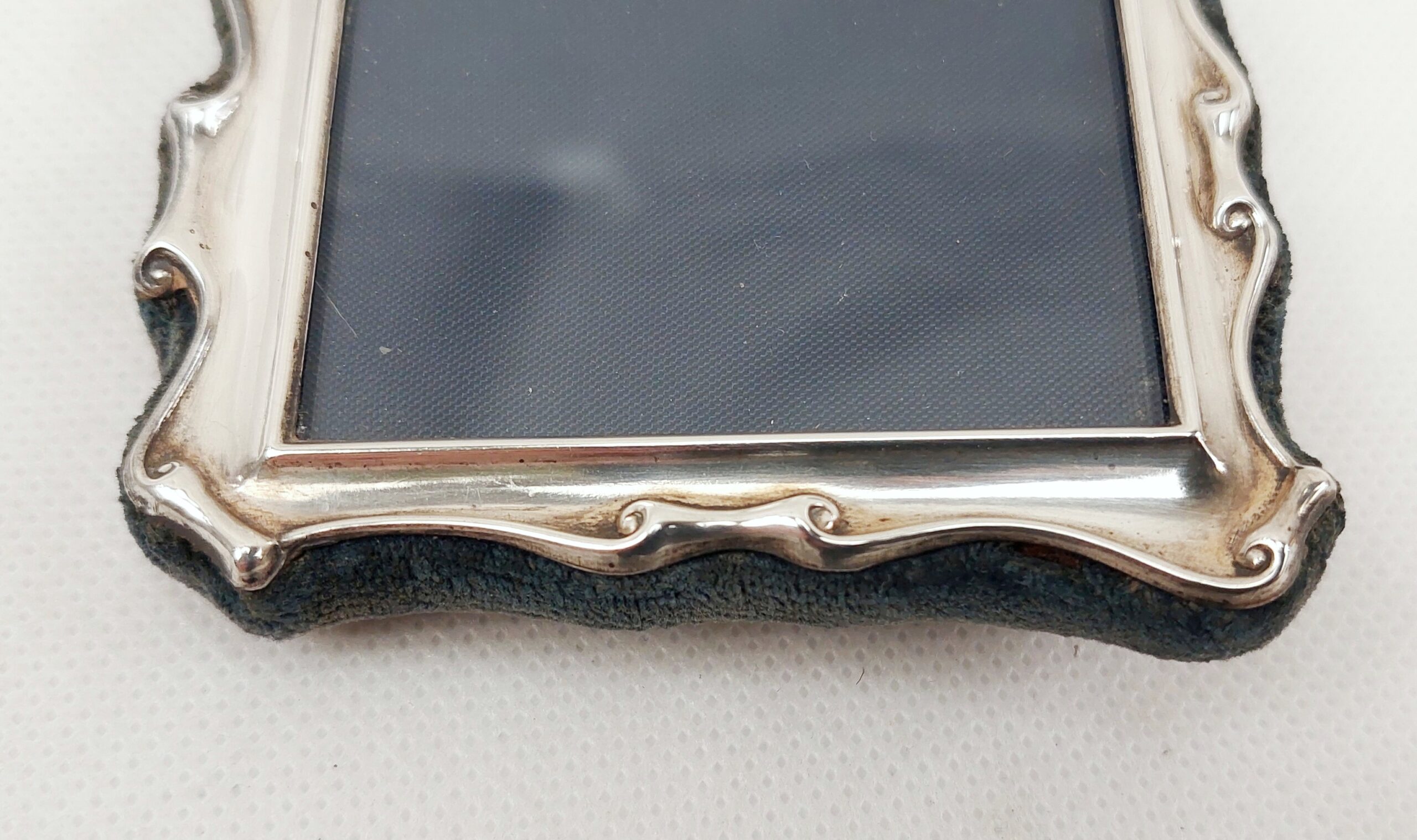 Small Sterling Silver Photo Frame – Sheffield 1990 - Image 6