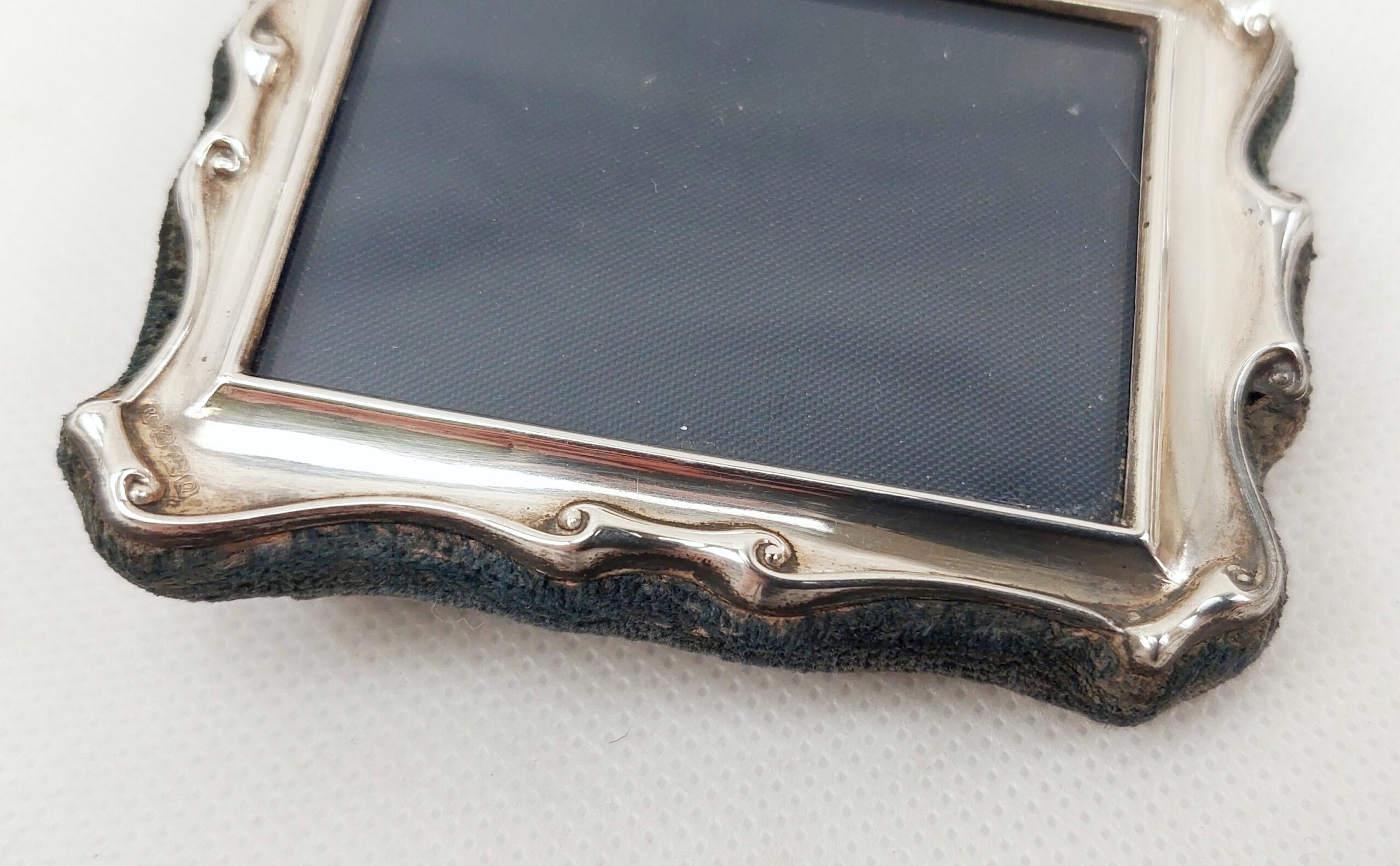 Small Sterling Silver Photo Frame – Sheffield 1990 - Image 7
