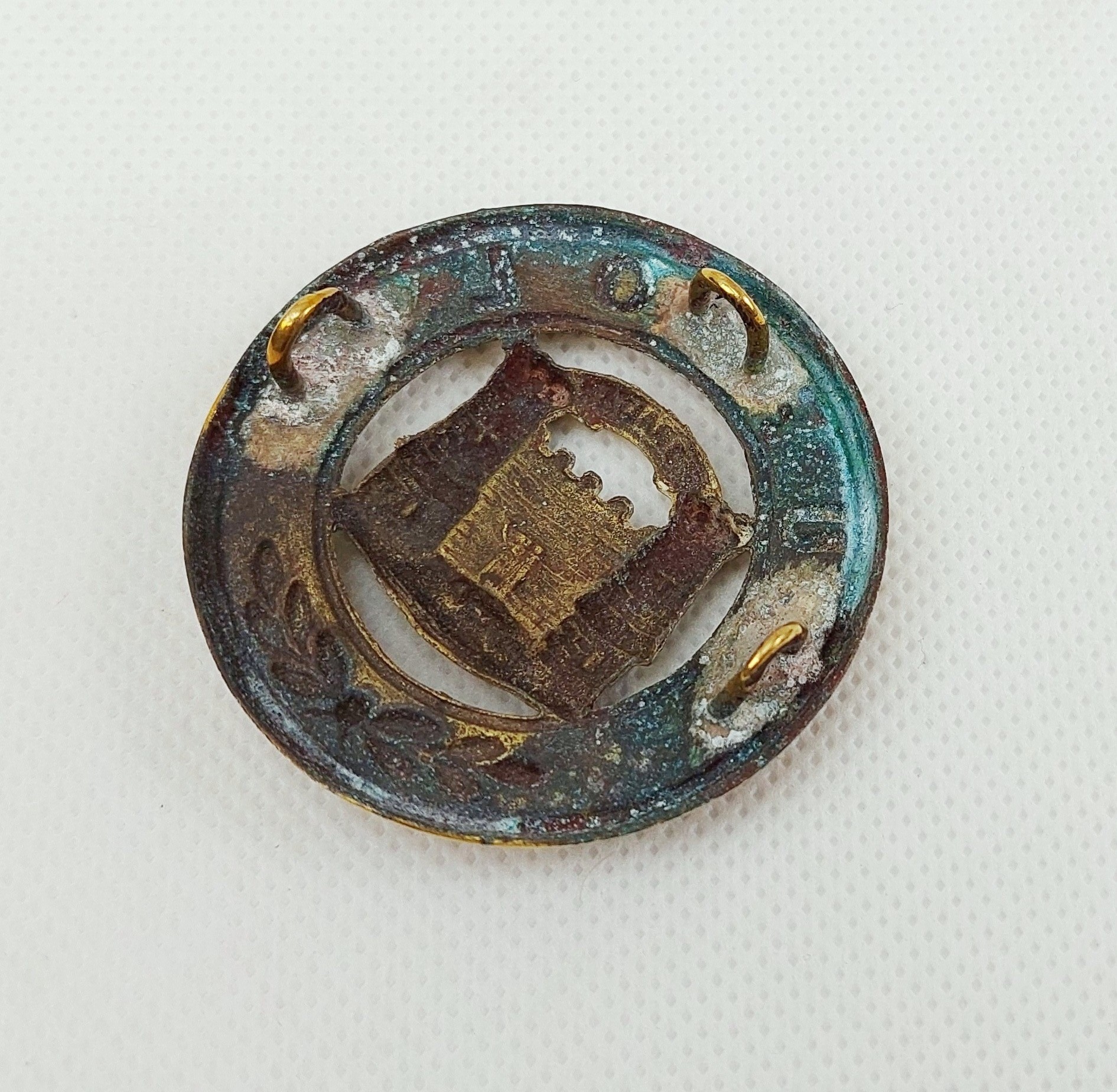 Suffolk Regiment Helmet Plate Centre - Image 2