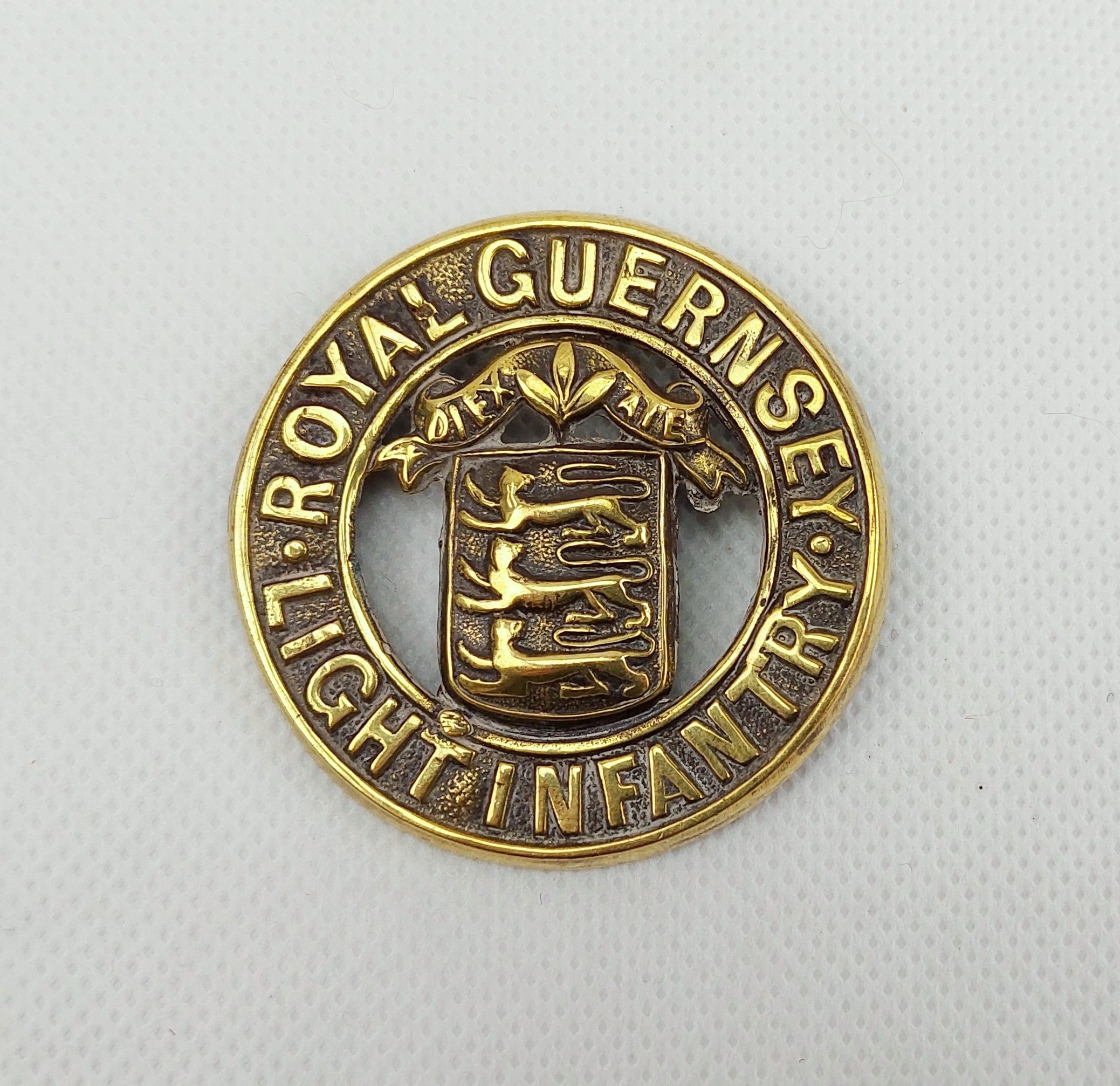 Royal Guernsey Light Infantry Helmet Plate Centre