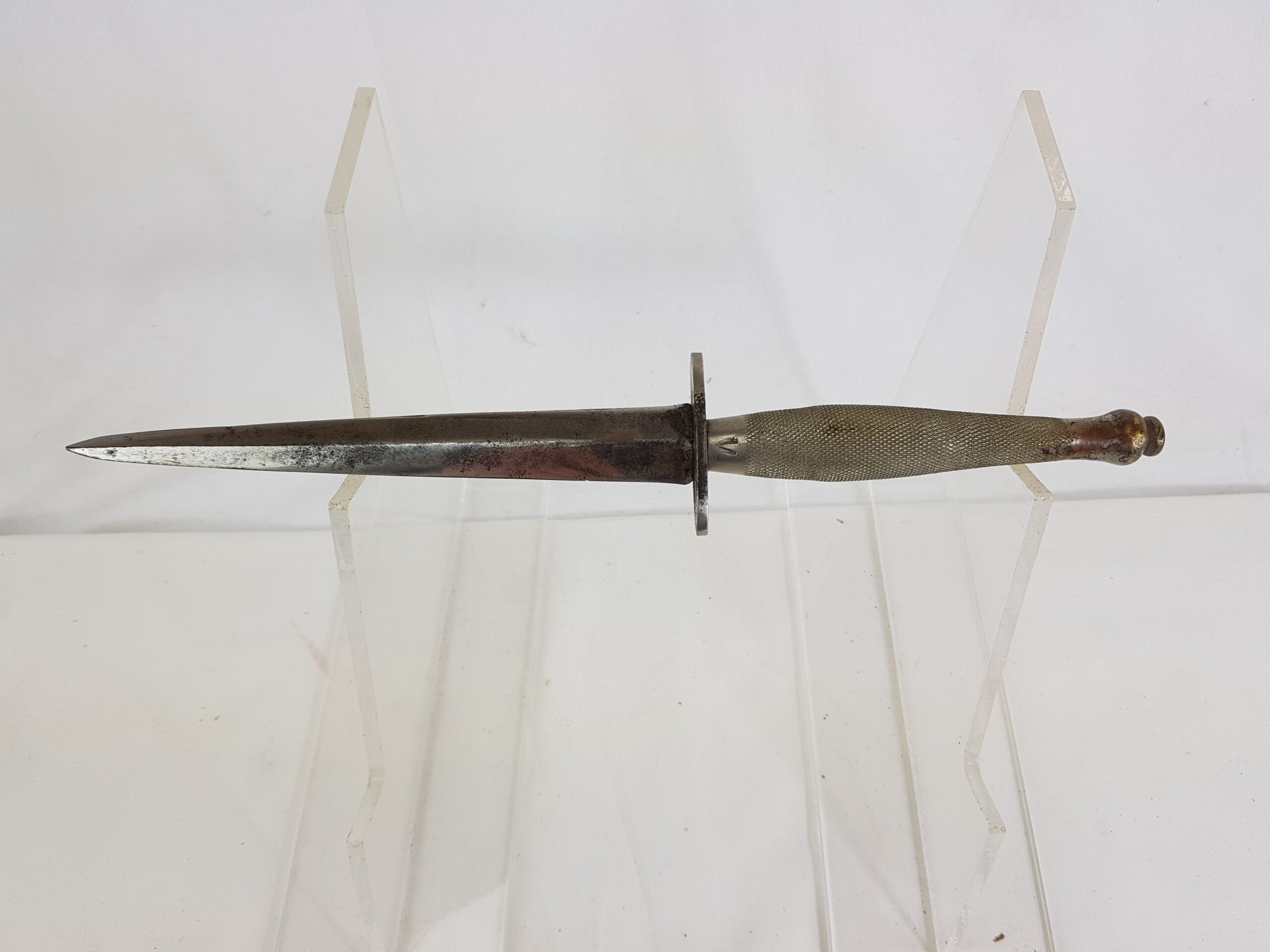 WW2 British Nickle Second Pattern Commando Fairbairn Sykes Fighting Knife belonging to John Vodden 9 Commandos - Image 2