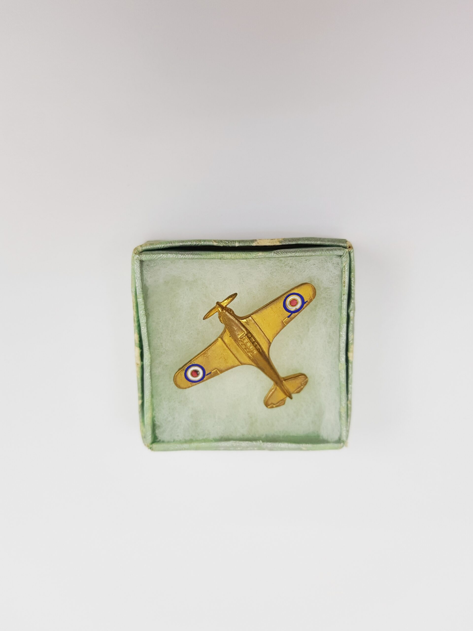 Boxed Ultra Rare Meccano Gold Version WW2 Spitfire 62a Fundraising Pin - Image 3