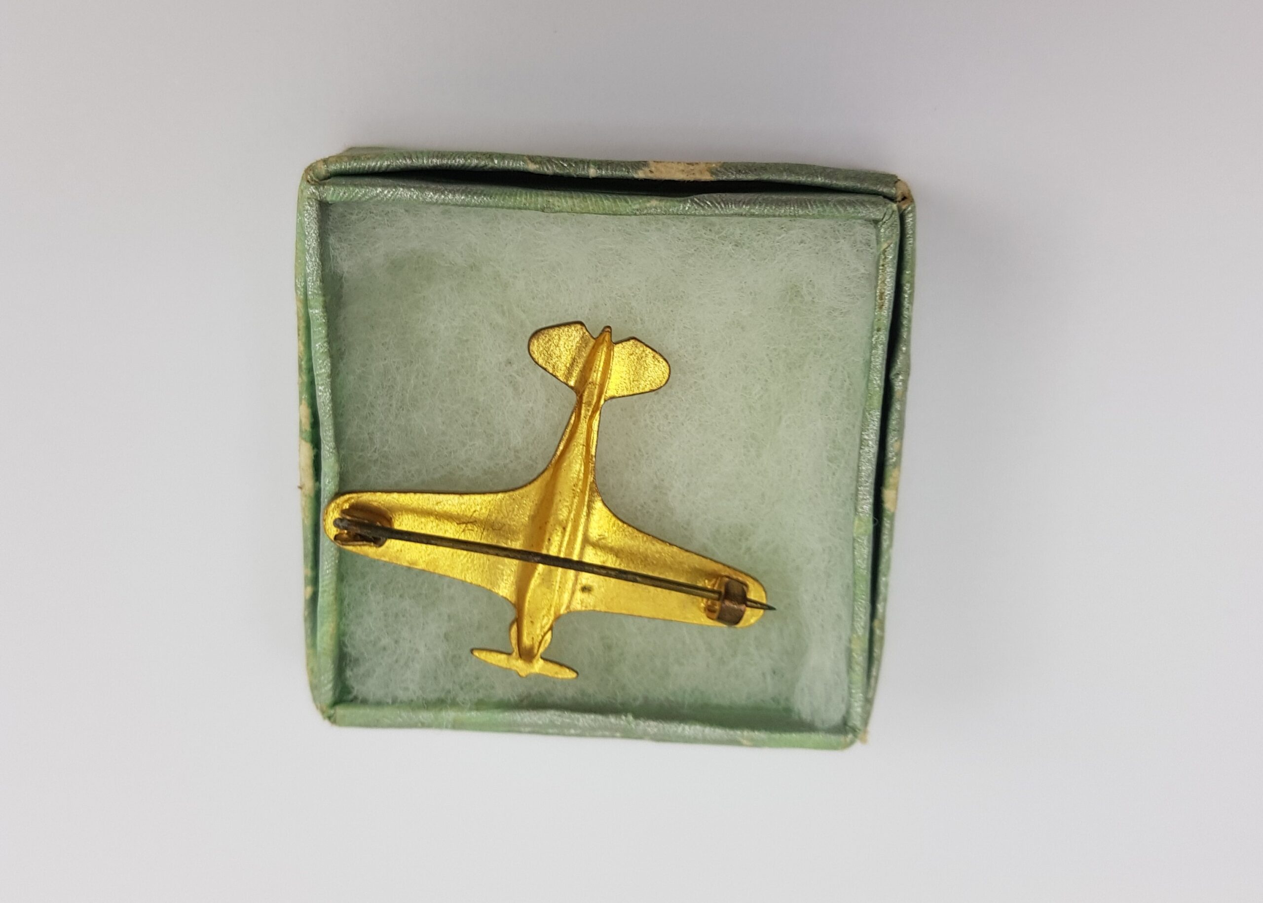 Boxed Ultra Rare Meccano Gold Version WW2 Spitfire 62a Fundraising Pin - Image 2