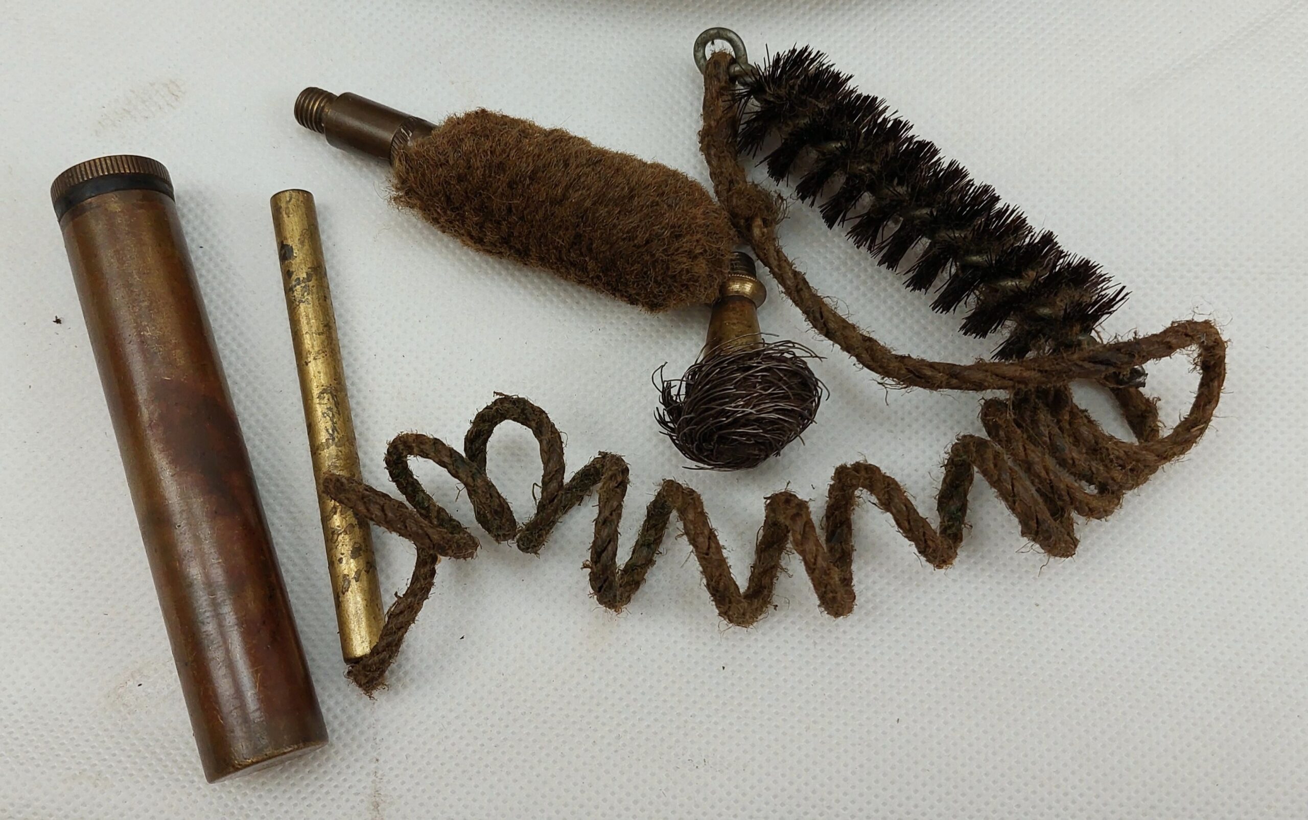 Cased Damascus Barrel Shotgun - Image 3