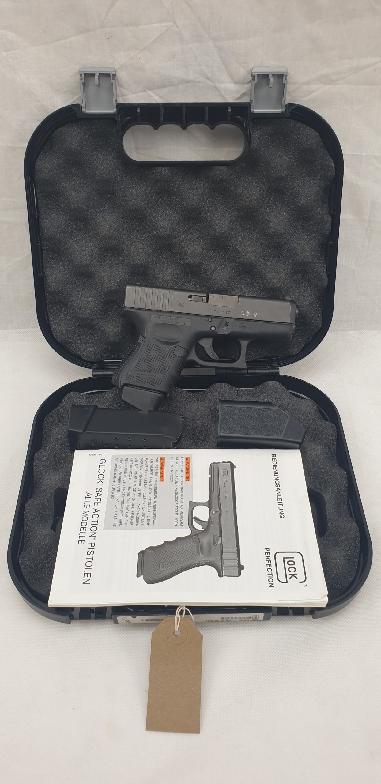EU Specification Deactivated Cased Glock 26 Gen 4 Pistol Set