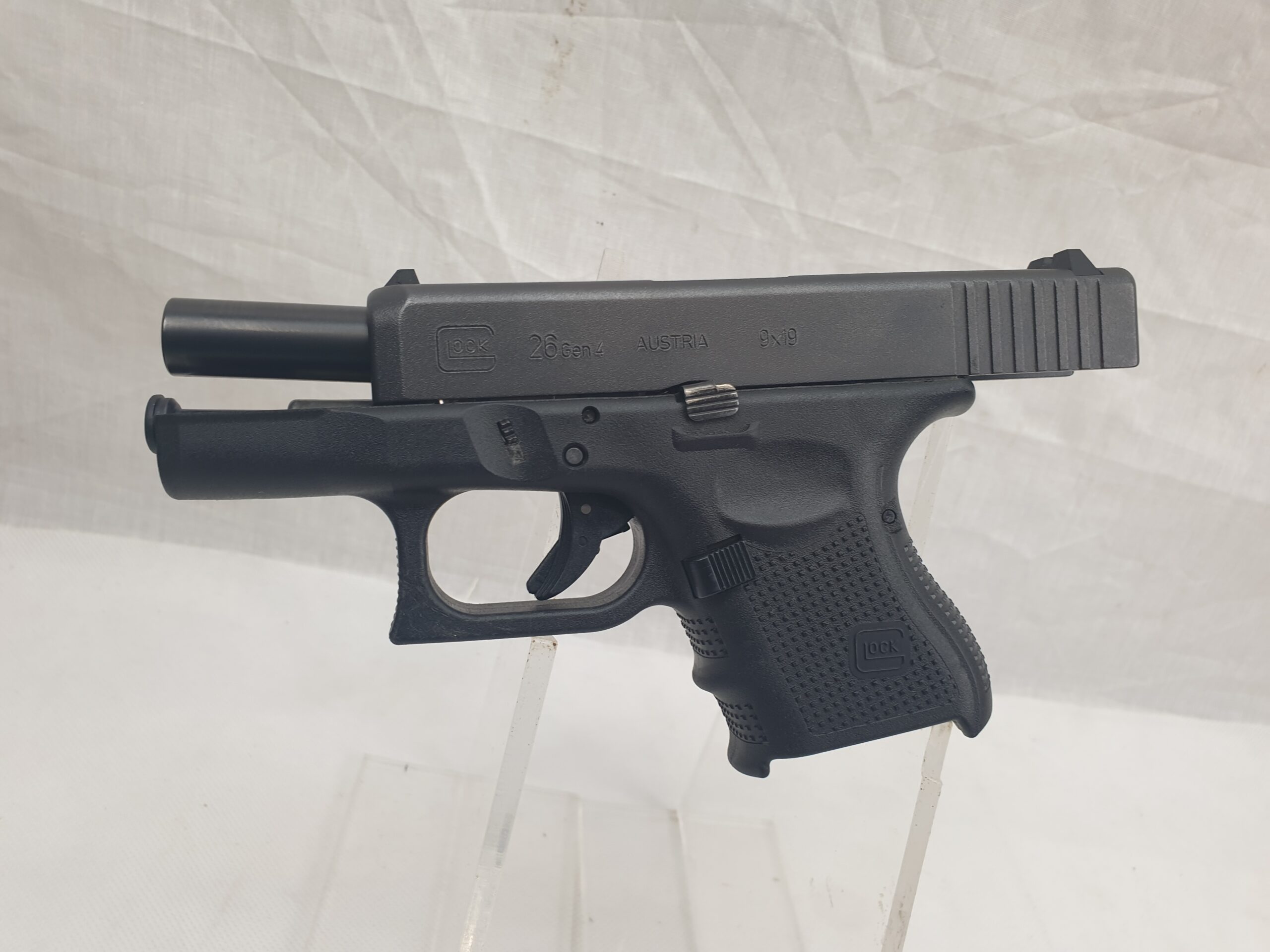 EU Specification Deactivated Cased Glock 26 Gen 4 Pistol Set - Image 12