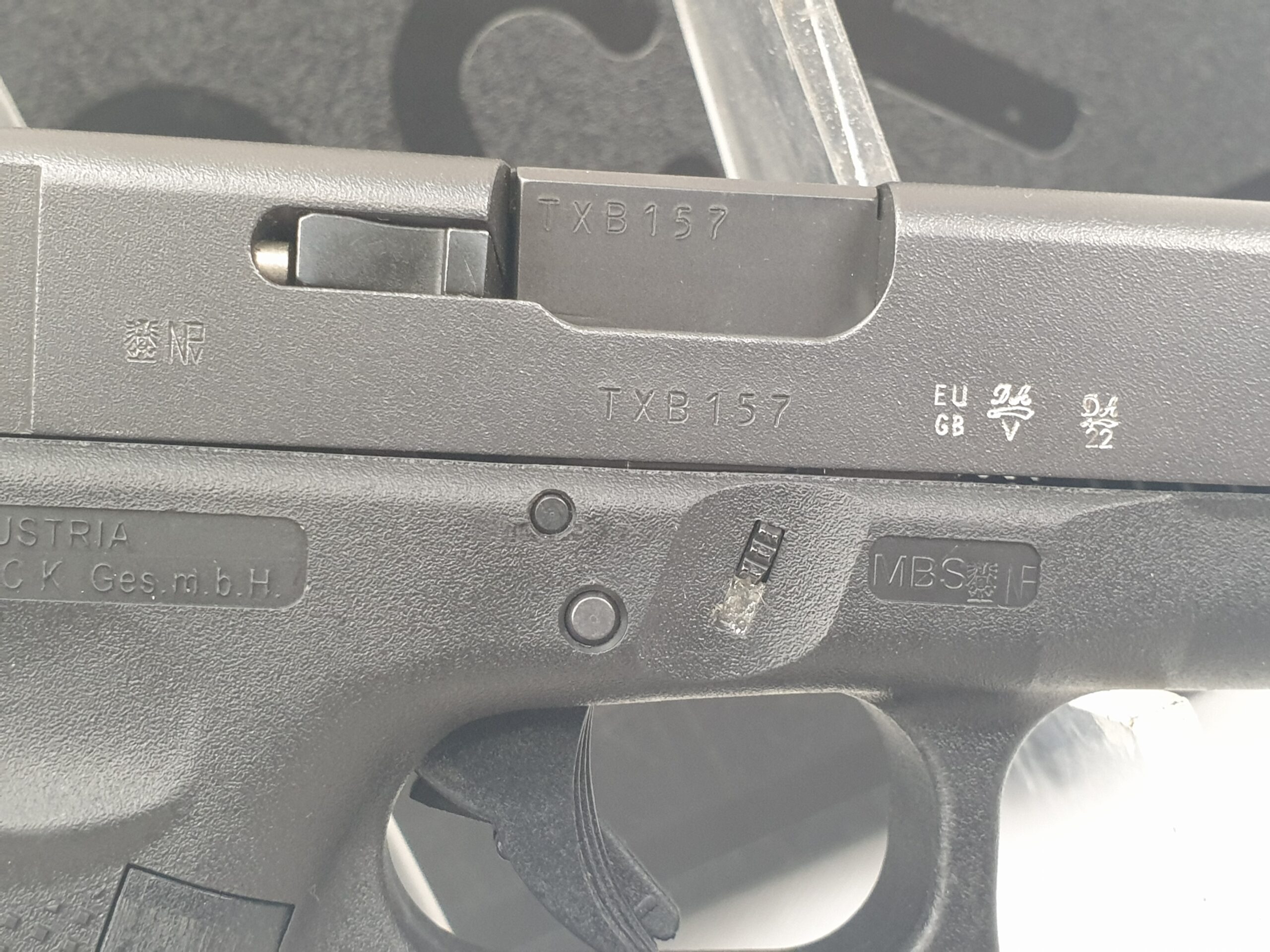 EU Specification Deactivated Cased Glock 26 Gen 4 Pistol Set - Image 16