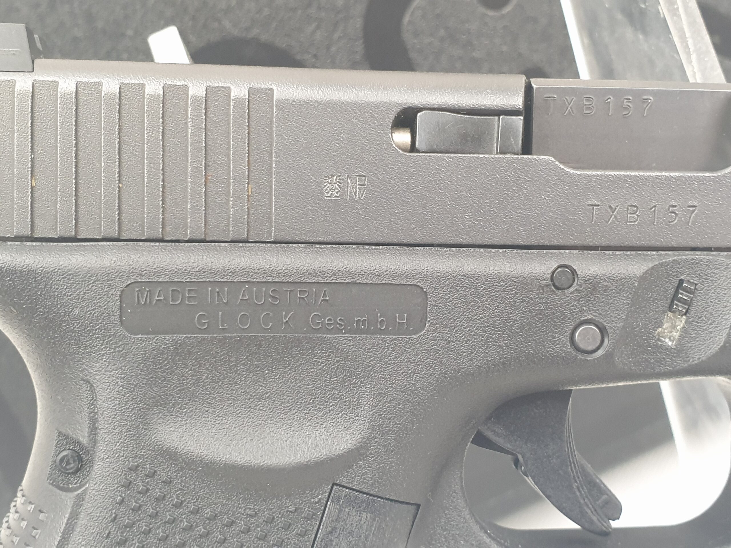EU Specification Deactivated Cased Glock 26 Gen 4 Pistol Set - Image 15