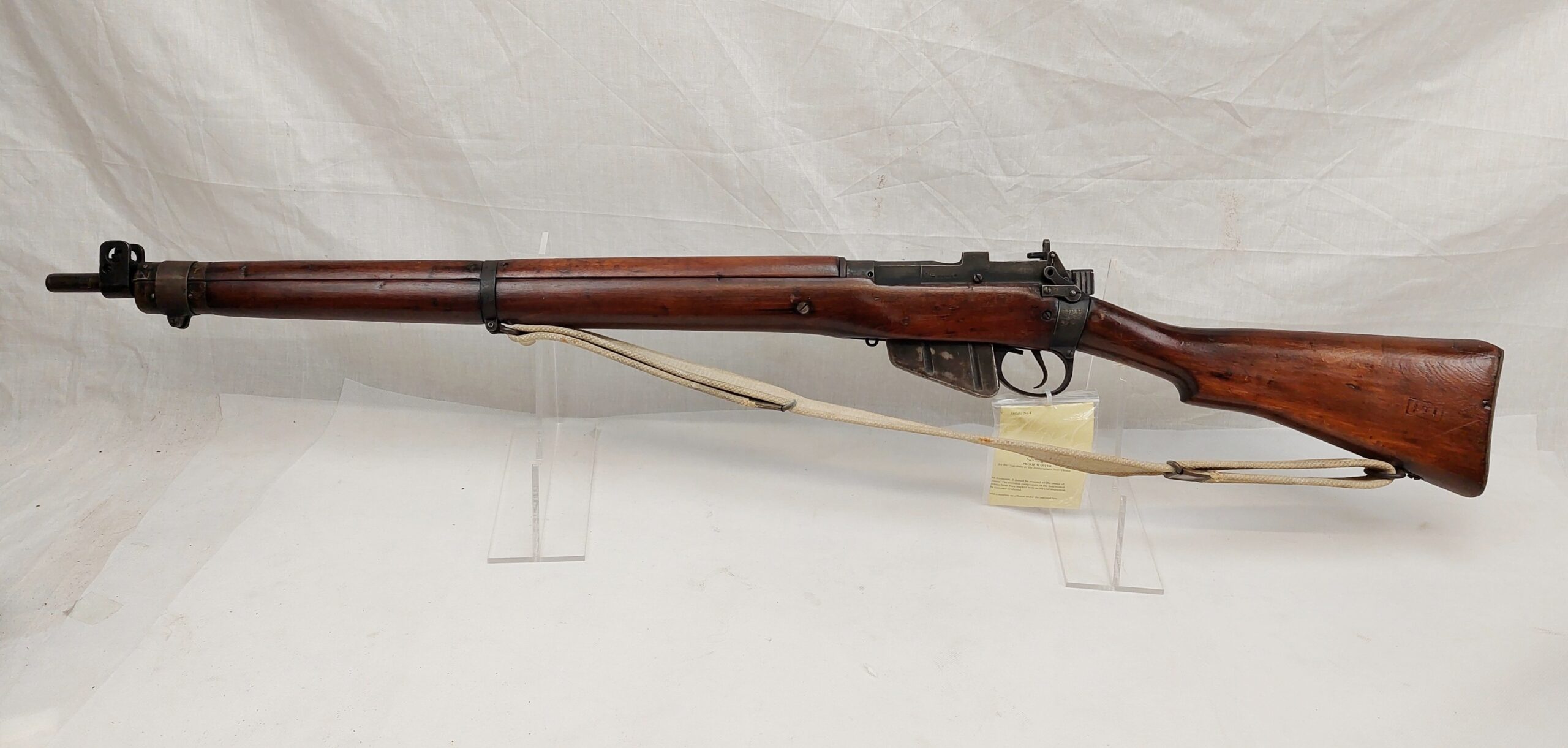 British Service Lee Enfield No 4 Mk 1* Rifle - EU Specification Deactivated - Image 2