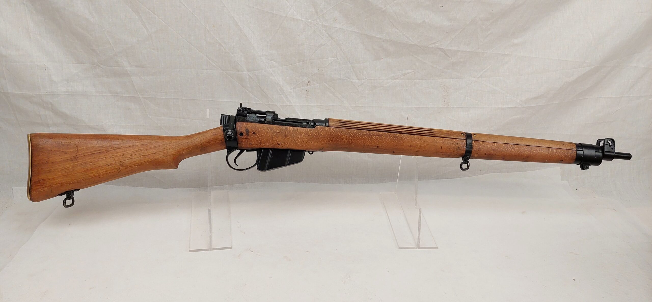 WW2 Canadian No 4 Mk I .303 Service Rifle - Deactivated - Image 11