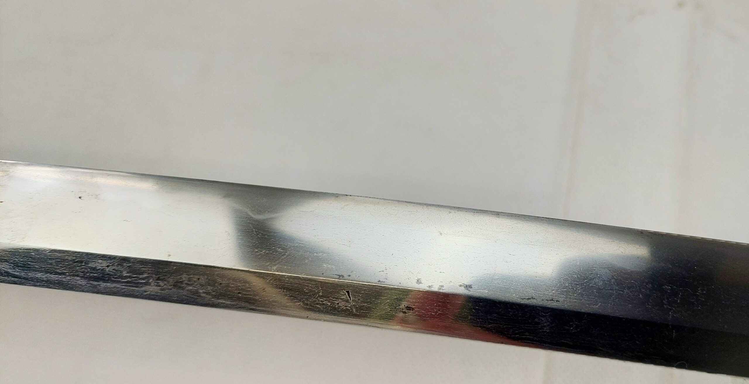 Fine Quality Circa 1550 Japanese Wakizashi With Two Hole Tang And Black Lacquered Scabbard - Image 19