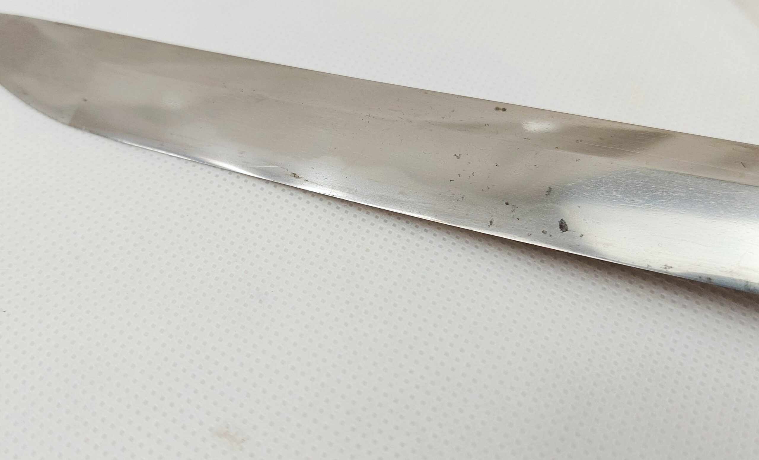 Fine Quality Circa 1550 Japanese Wakizashi With Two Hole Tang And Black Lacquered Scabbard - Image 14