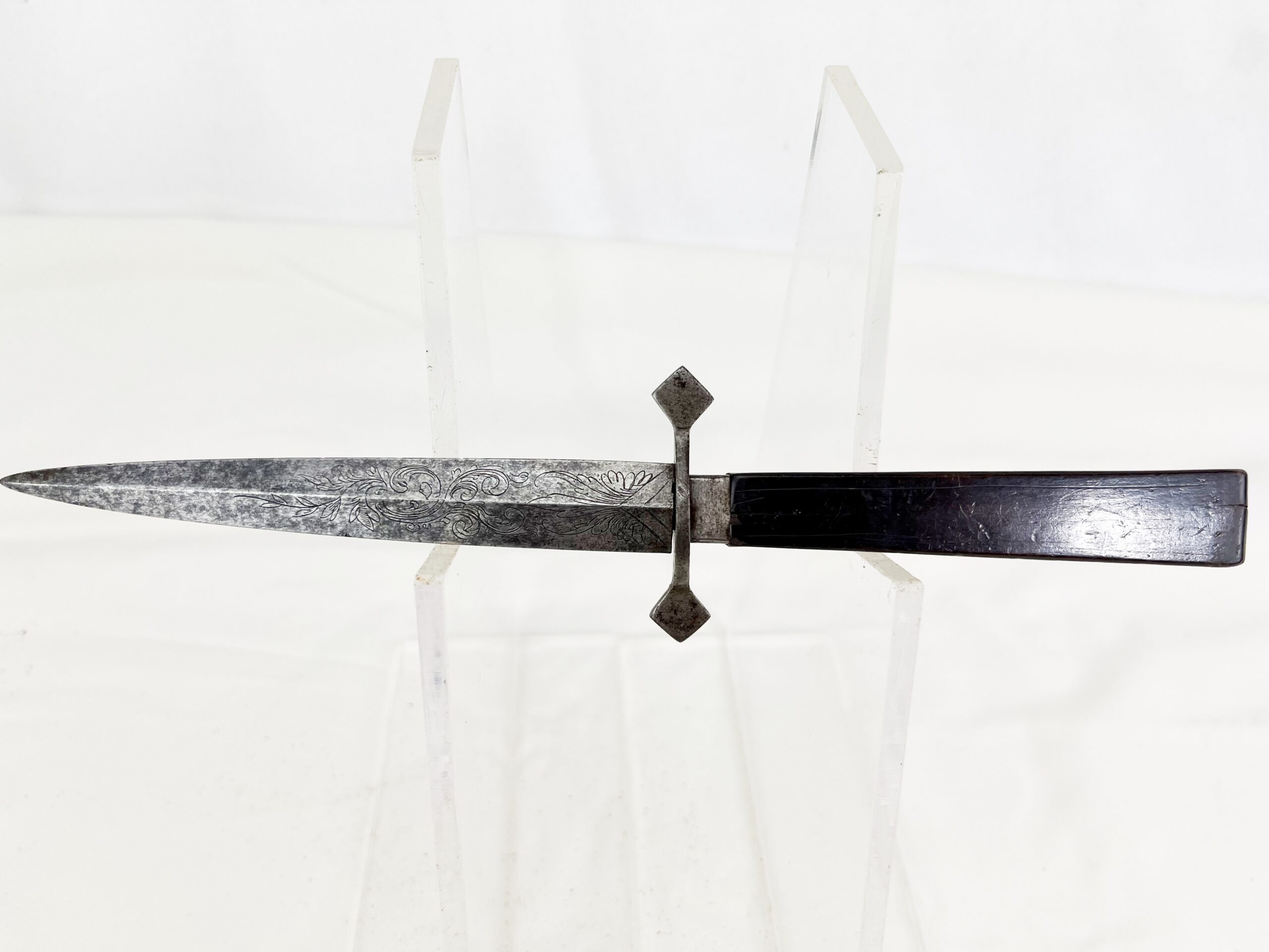 Early Victorian Prostitute's Garter Dagger - Image 4