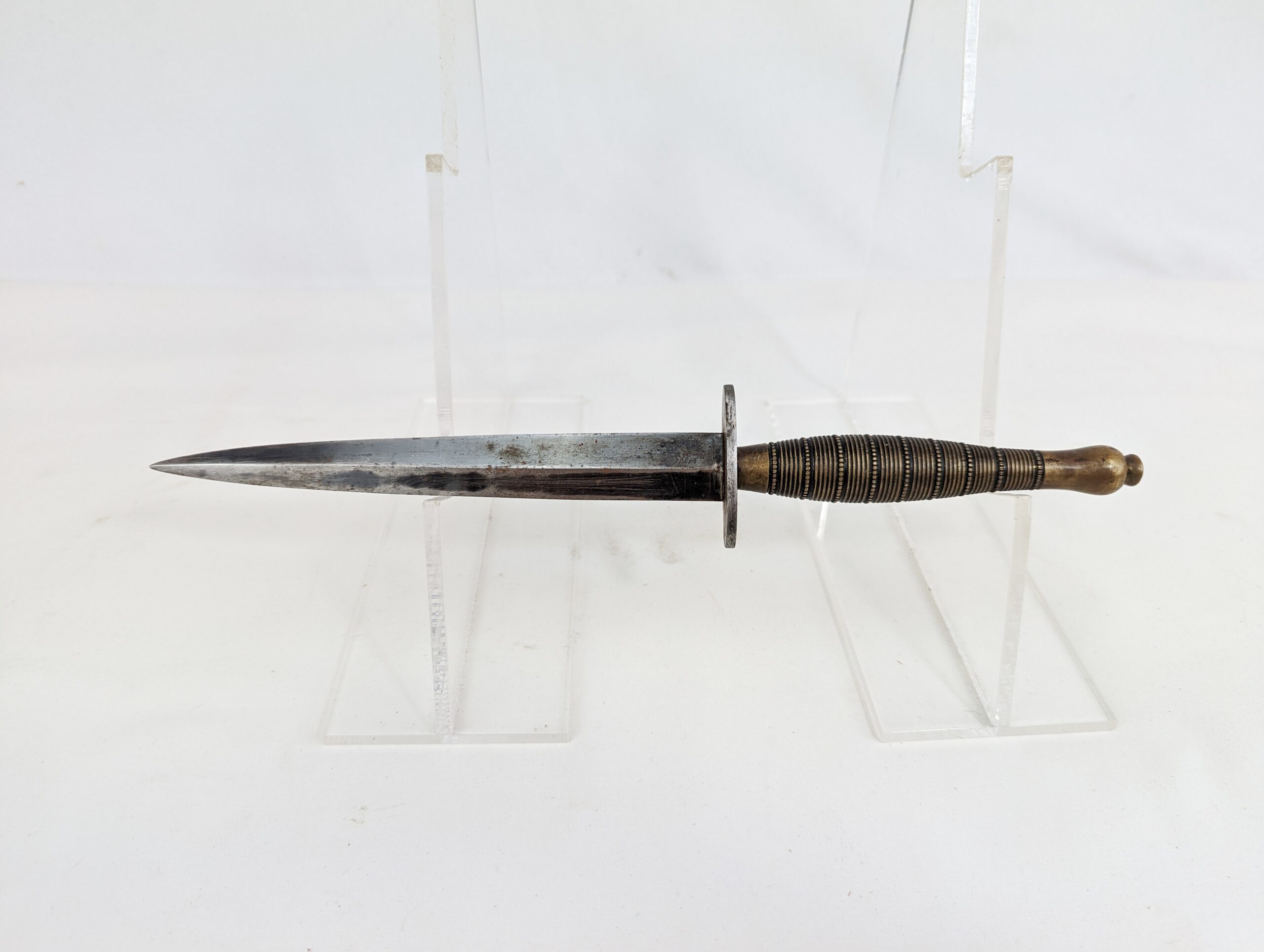 Rare 2nd Pattern Ribbed and Roped Fairbairn-Sykes Commando Dagger and Scabbard