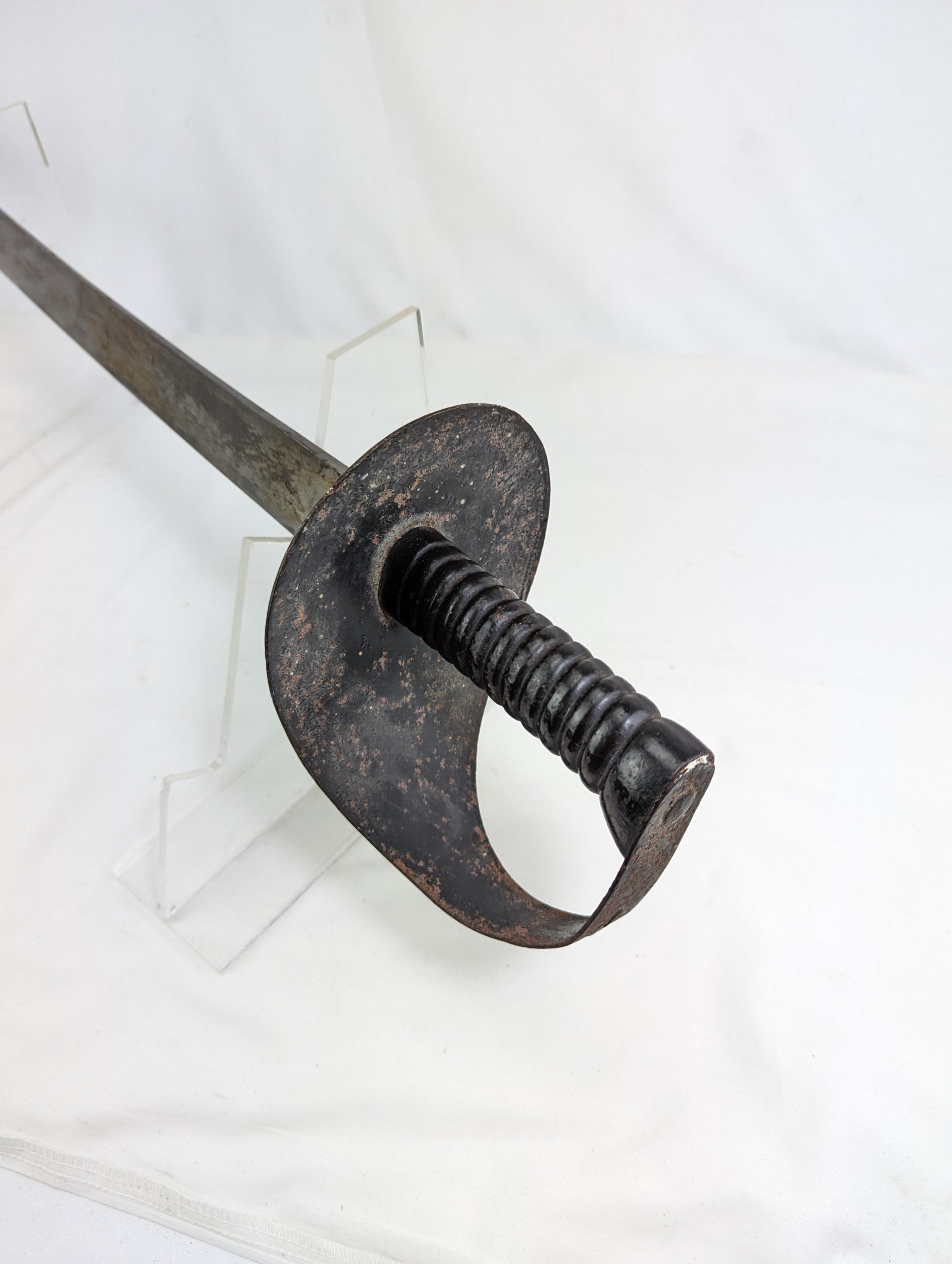 British Royal Navy 1845 Pattern Cutlass and Scabbard - Image 5
