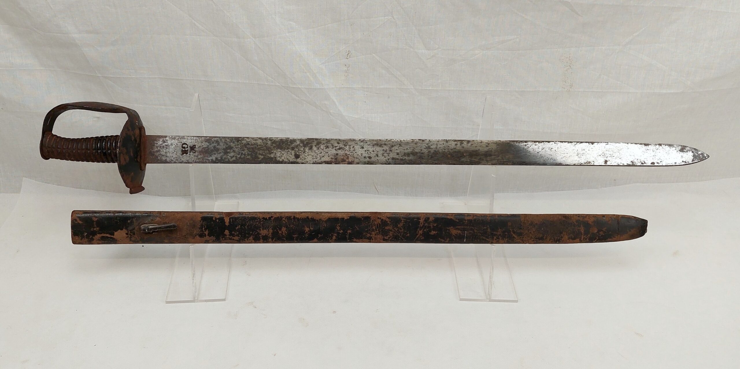 Rare GR Cypher 1804 Pattern Figure Of 8 Cutlass With Scabbard