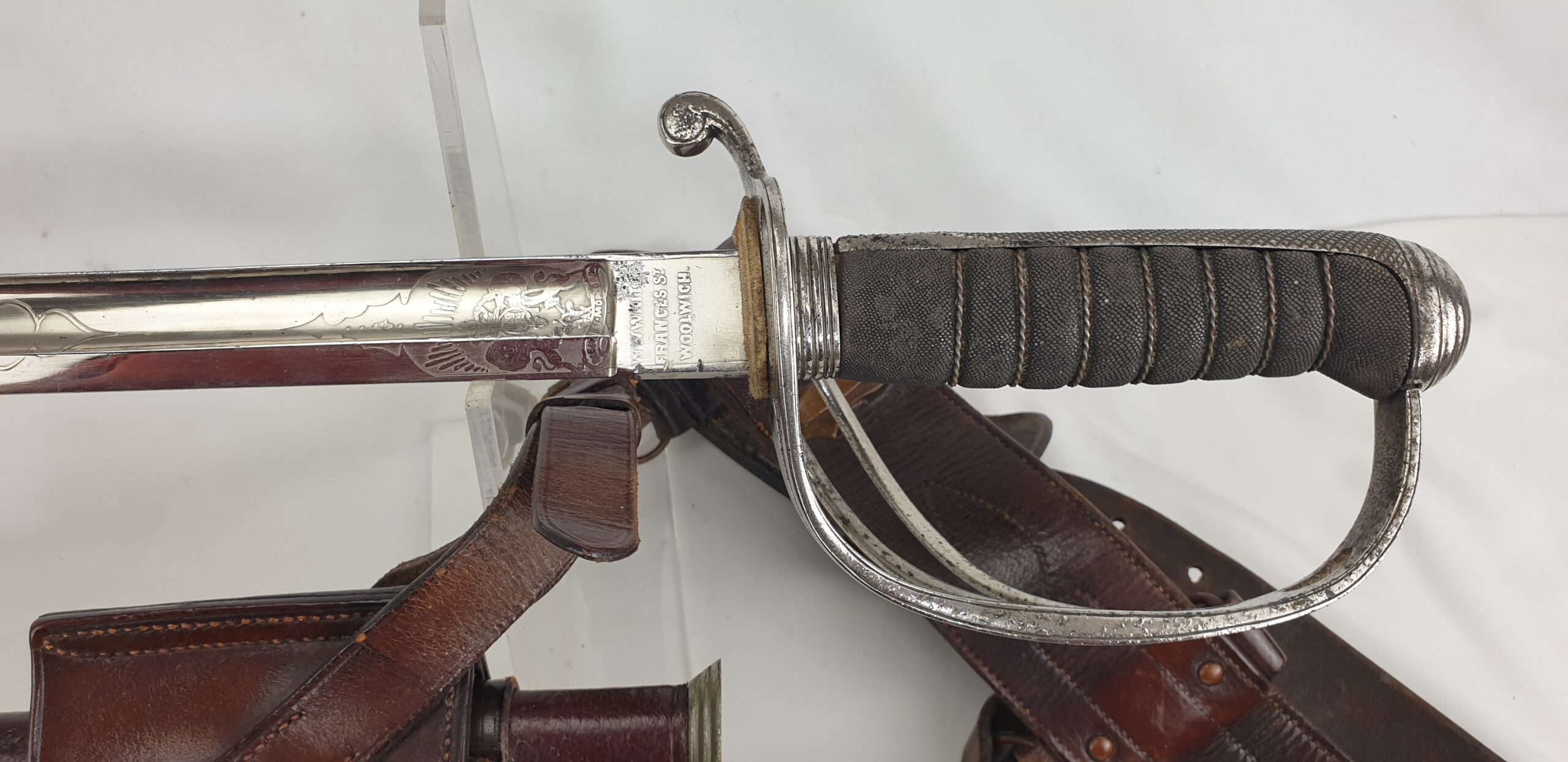 Scottish Lanarkshire Royal Artillery Volunteers Sword 1827 Pattern Light Cavalry Sabre, Leather Frog, Leather Field Scabbard and Belt - Image 10