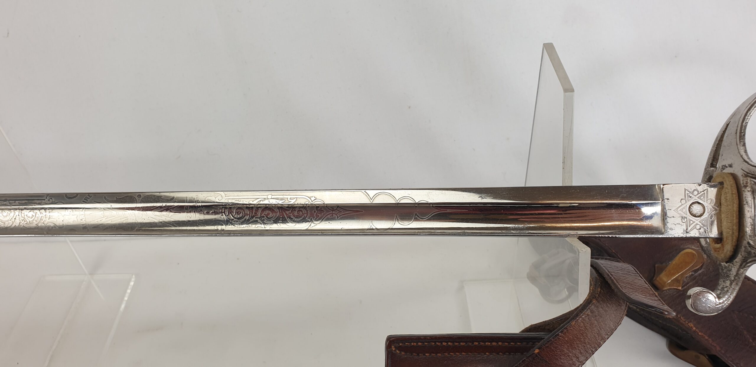 Scottish Lanarkshire Royal Artillery Volunteers Sword 1827 Pattern Light Cavalry Sabre, Leather Frog, Leather Field Scabbard and Belt - Image 5