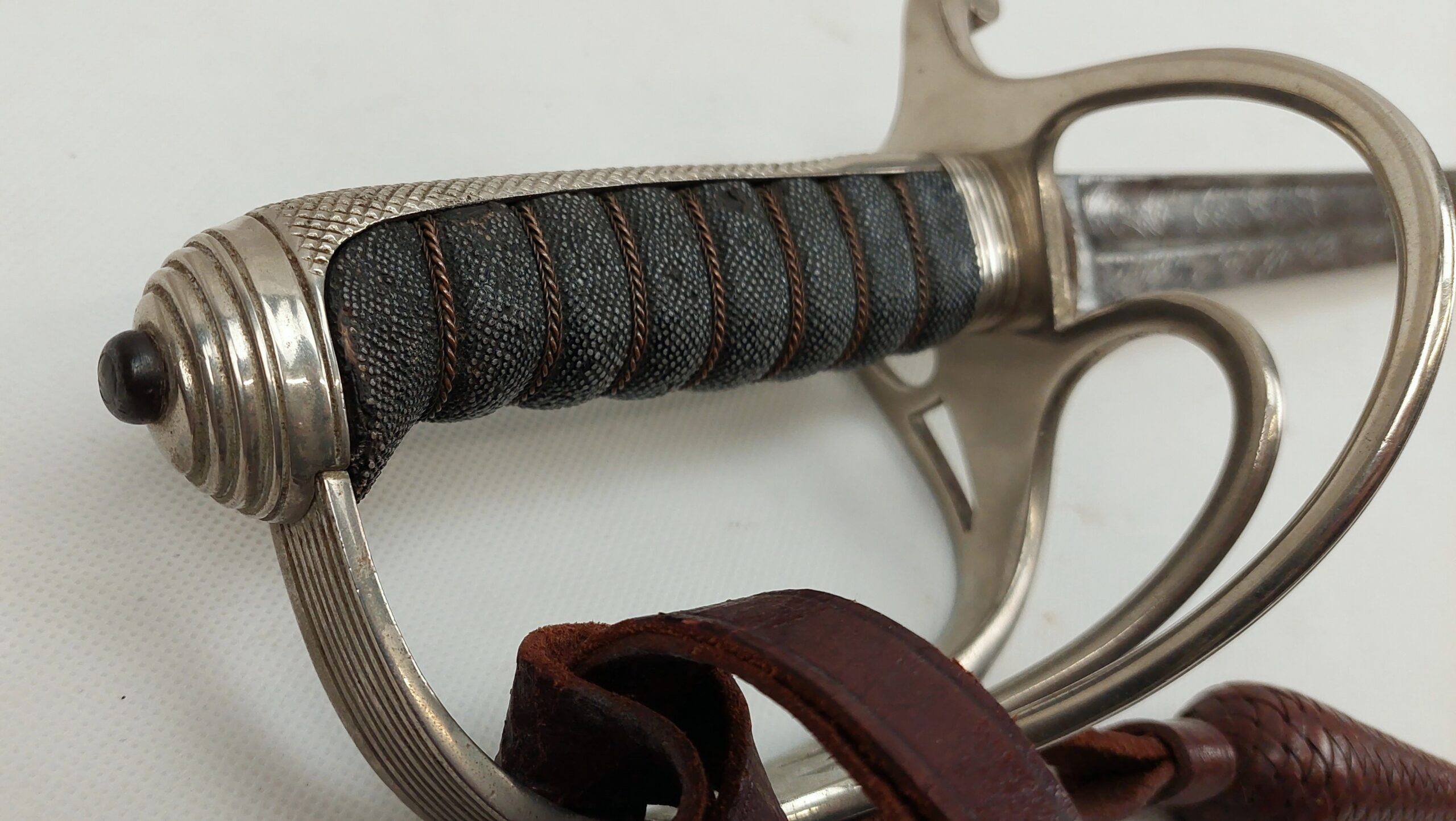 WW1 British Artillery Officers Sword, Scabbard, Frog, Straps And Sword Knot - Image 12