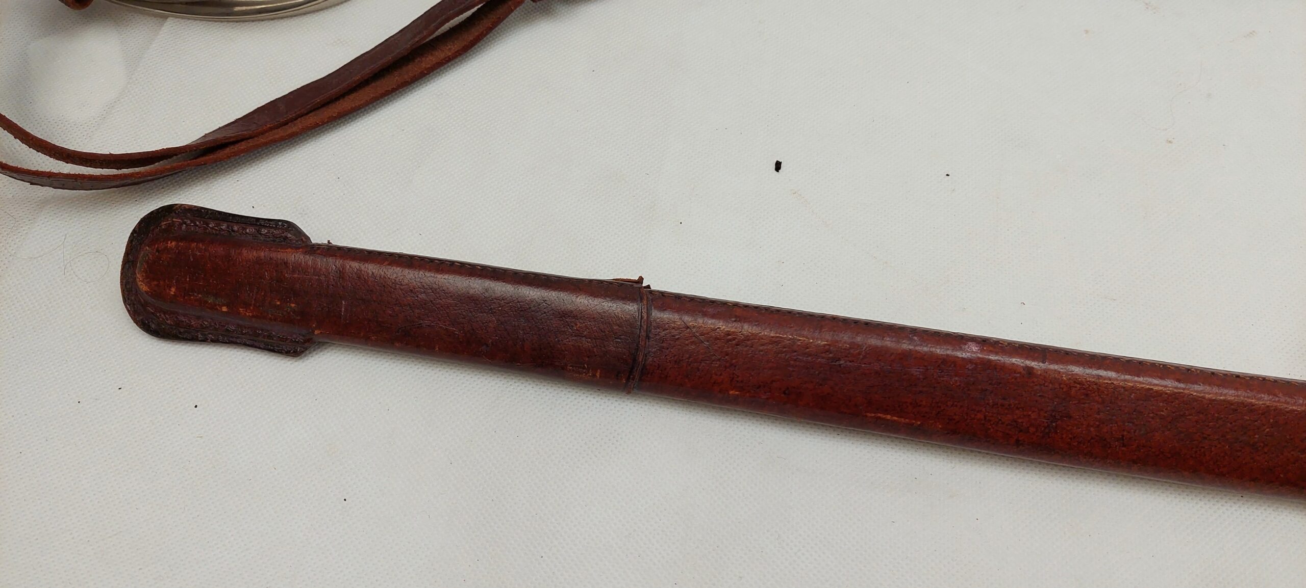 WW1 British Artillery Officers Sword, Scabbard, Frog, Straps And Sword Knot - Image 2