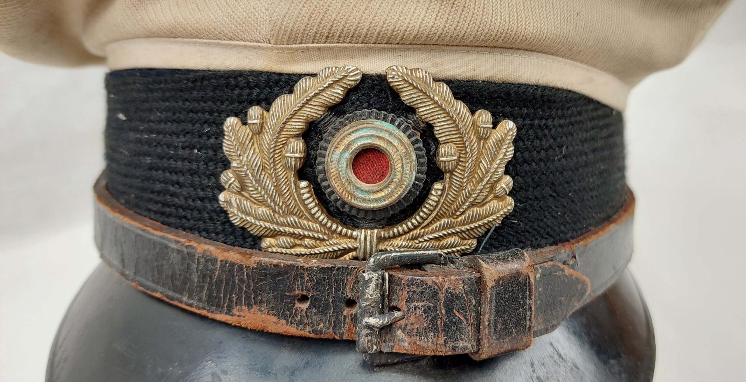 WW2 German Kriegsmarine Officers Visor Cap By Albert Kempf - Image 2