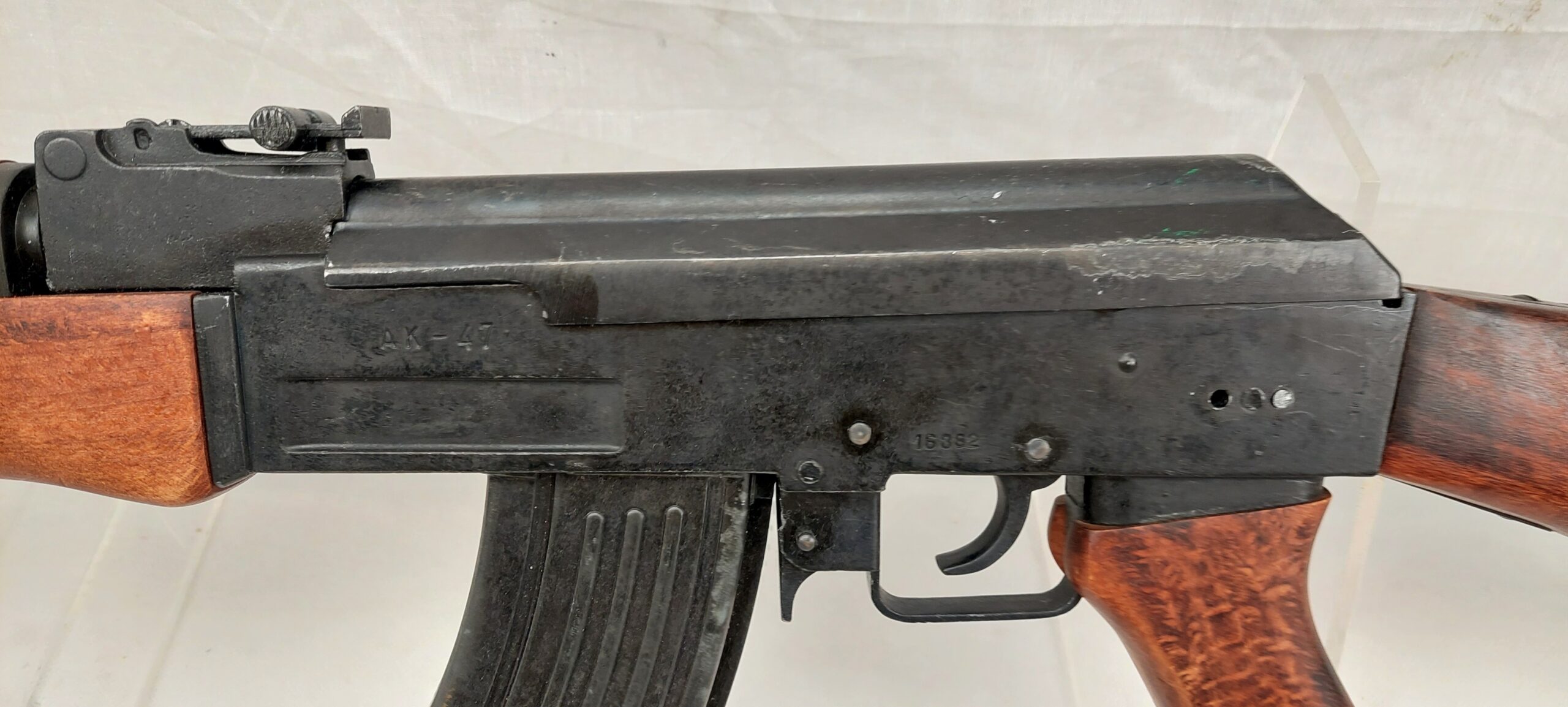Well Made Replica Inert AK47 Assault Rifle - Image 10