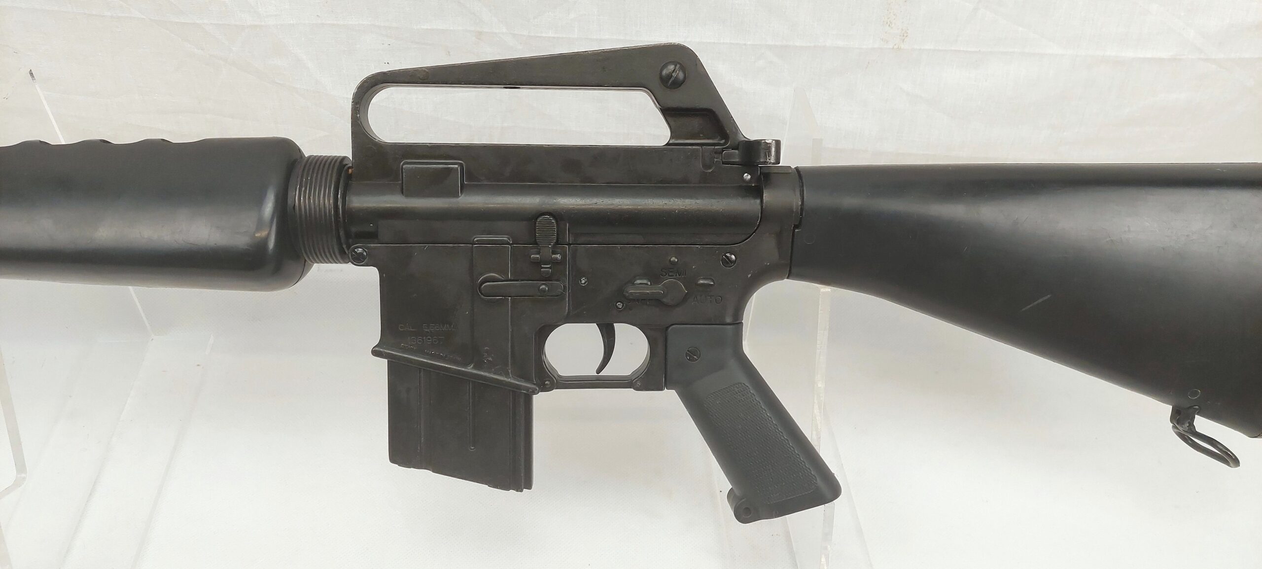 Well Made Replica Inert Denix M16 Assault Rifle - Image 9