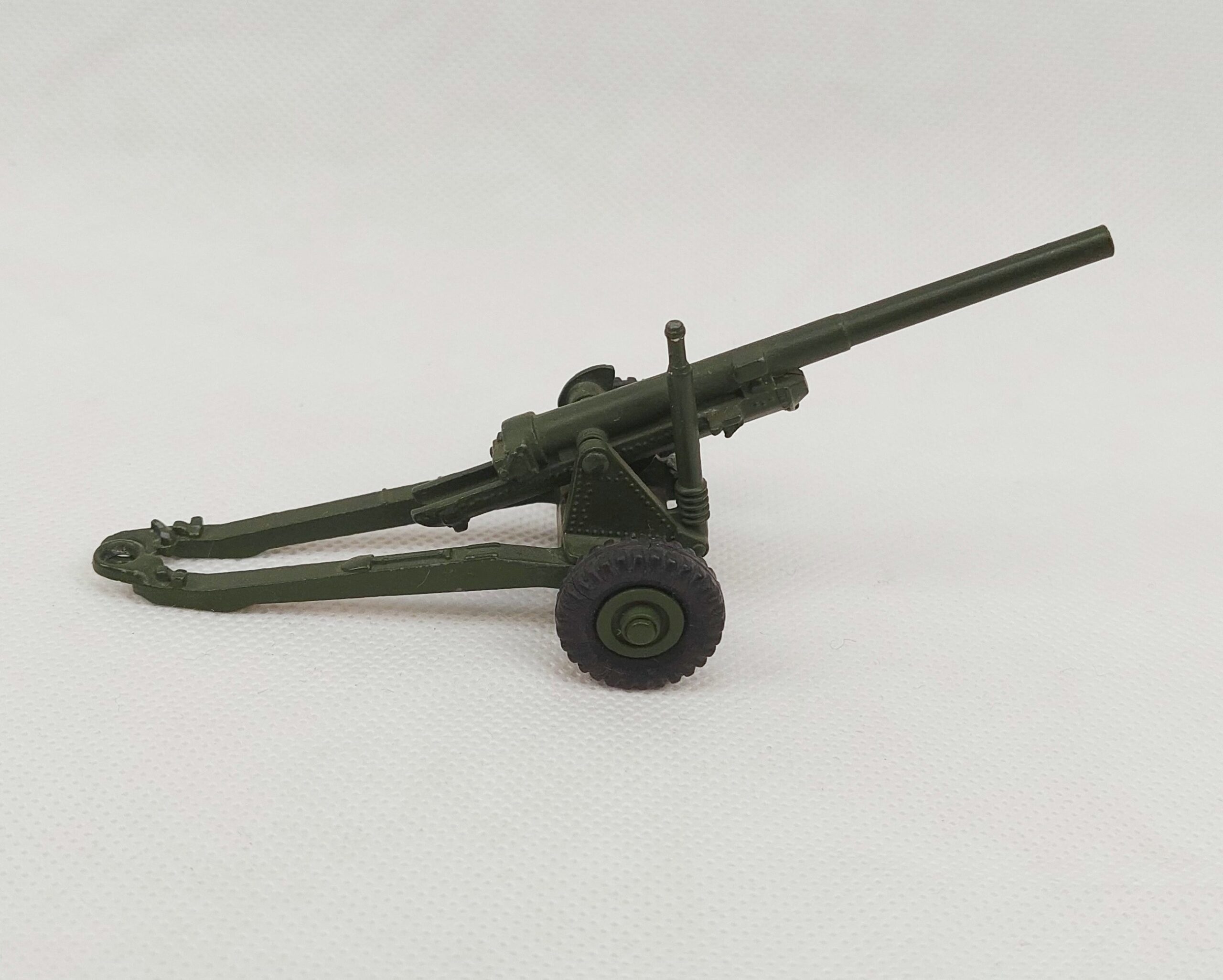 Dinky 692 5.5 Medium Gun