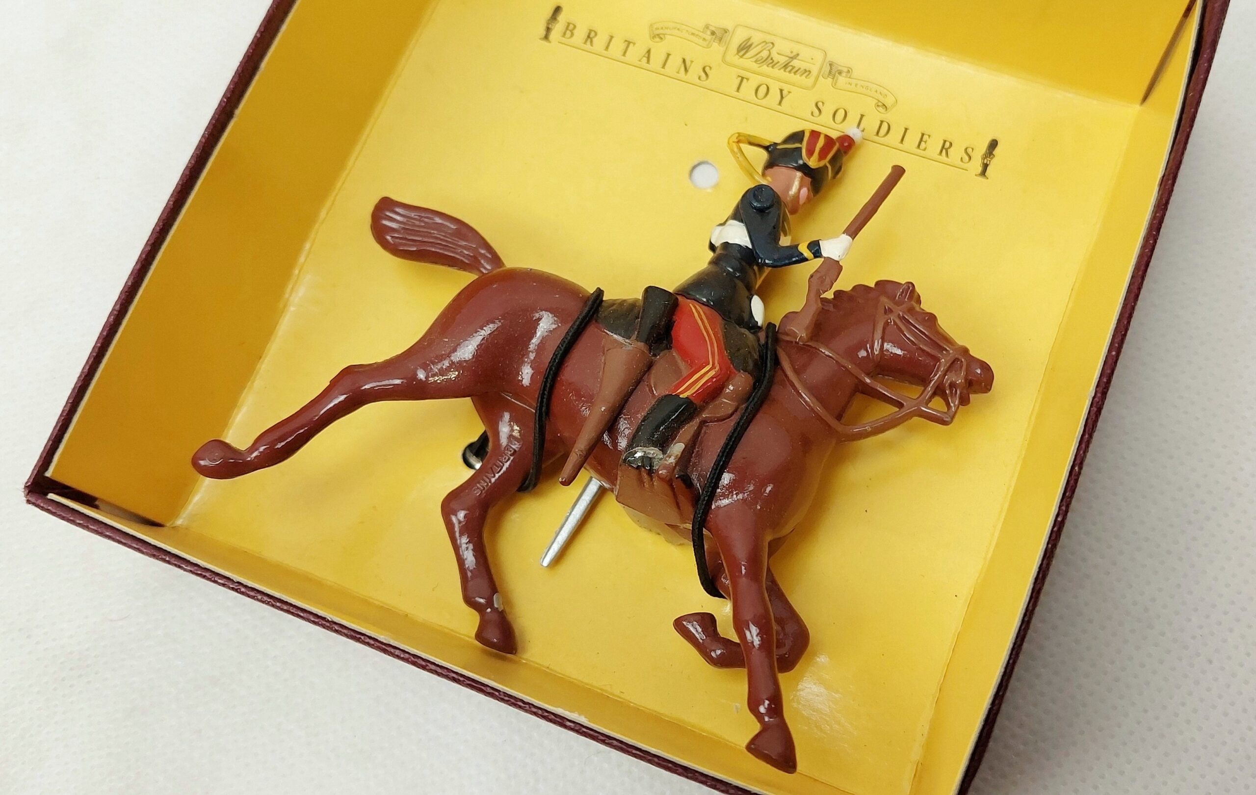 Britains Toy Soldiers 8820 – 11th Hussars Figure On Horseback - Boxed - Image 2