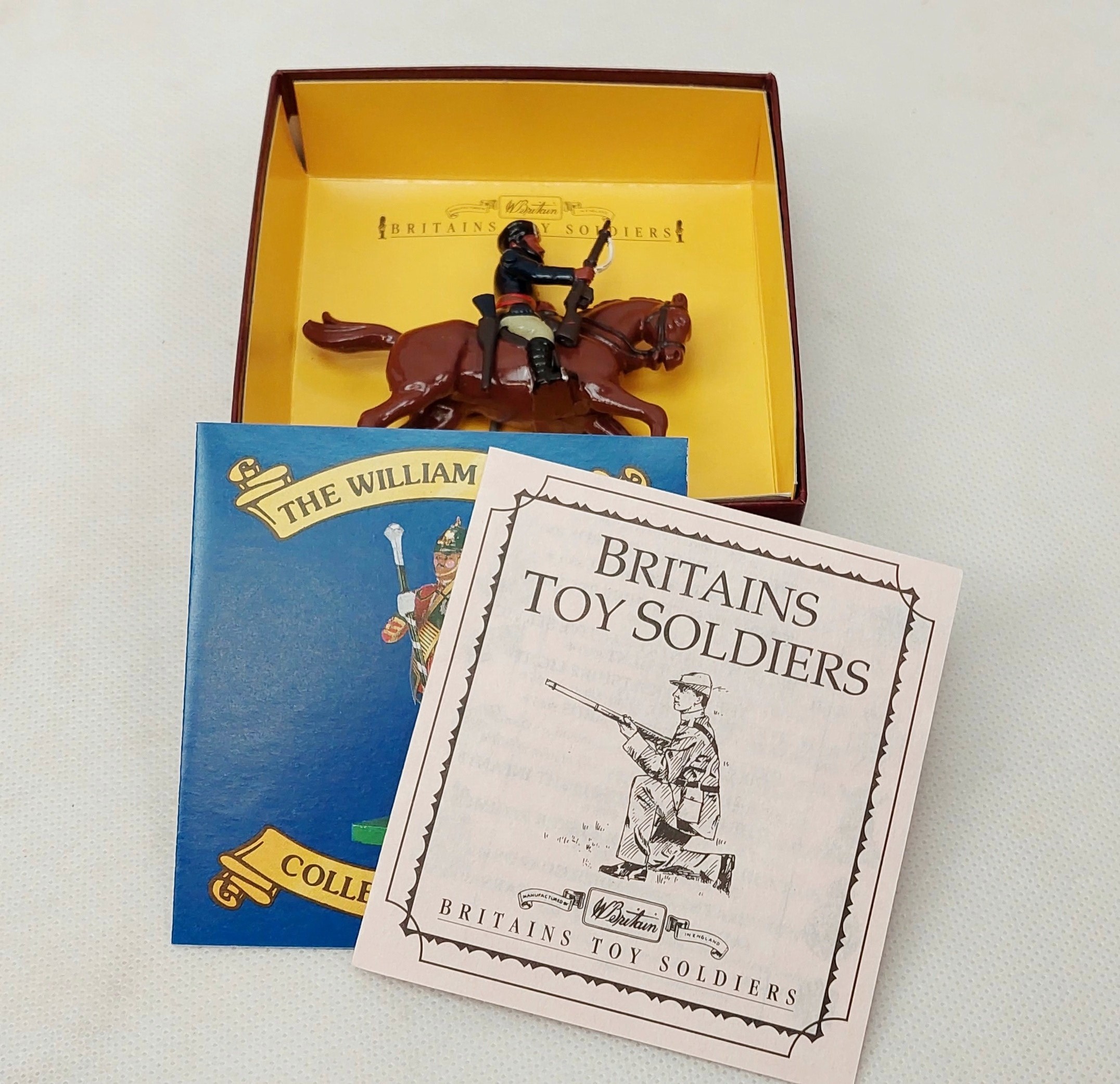 Britains Toy Soldiers 8840 – 2nd Bombay Cavalry Lancers – Boxed #2 - Image 3