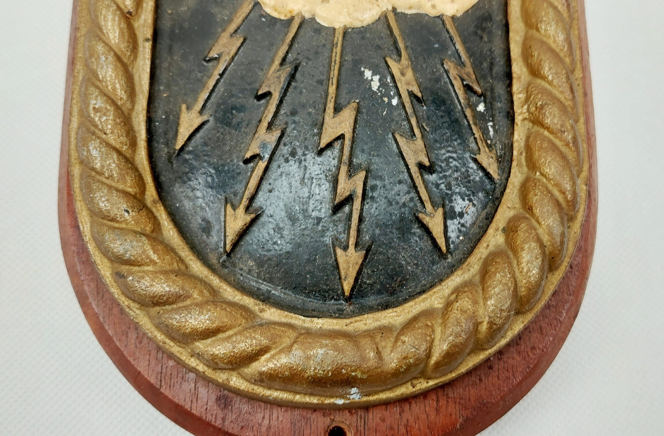 Mounted HMS Jupiter F85 1939 J Class Destroyer Metal Crest - Image 4