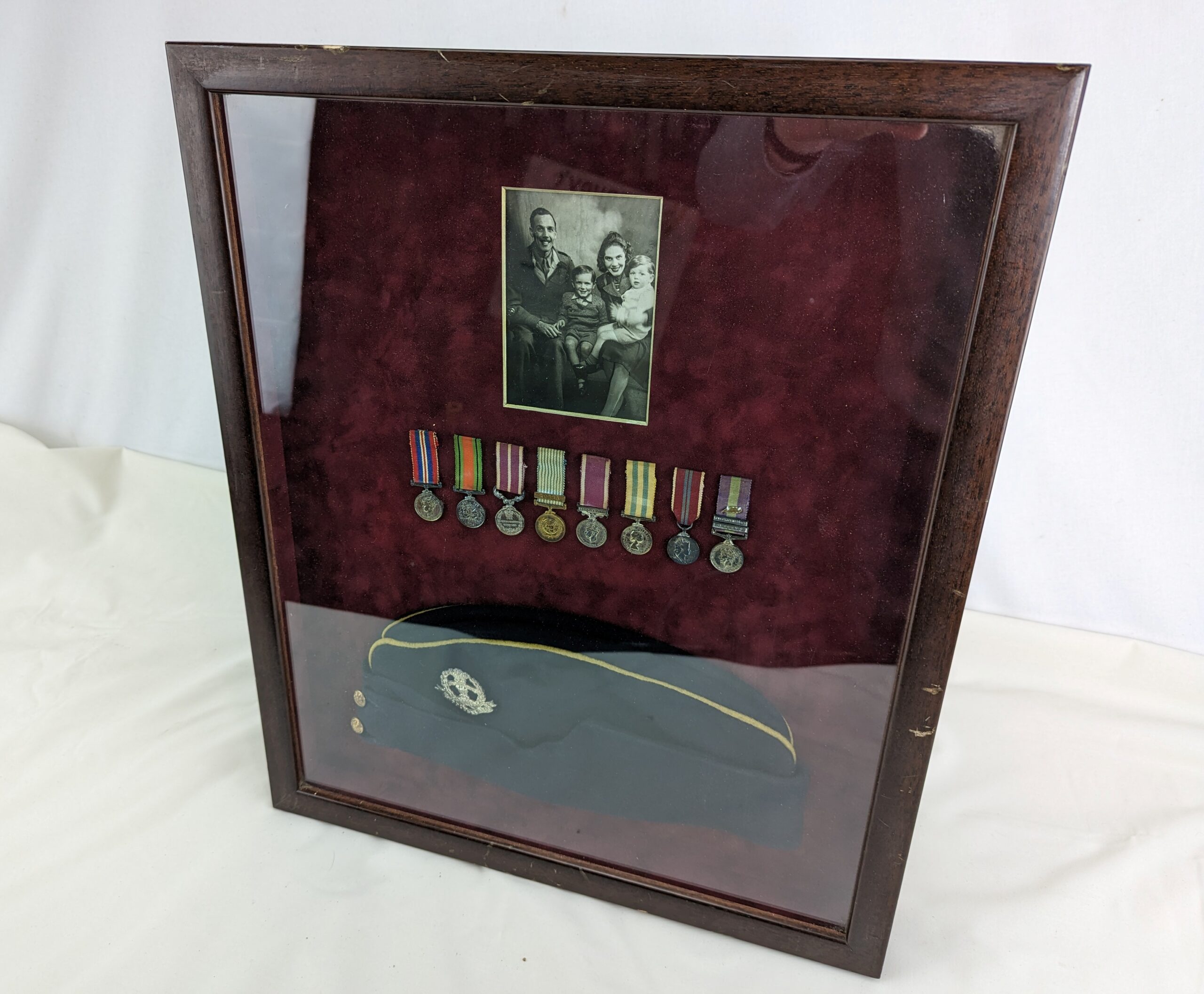 Framed Middlesex Reg Side Cap and Medal Miniatures - Image 3