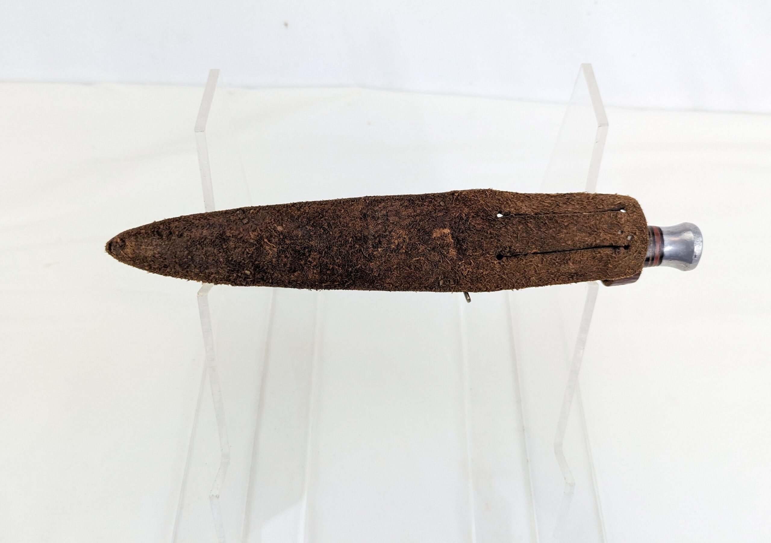 WW2 J. Nowill & Sons Fighting Dagger - Image 2