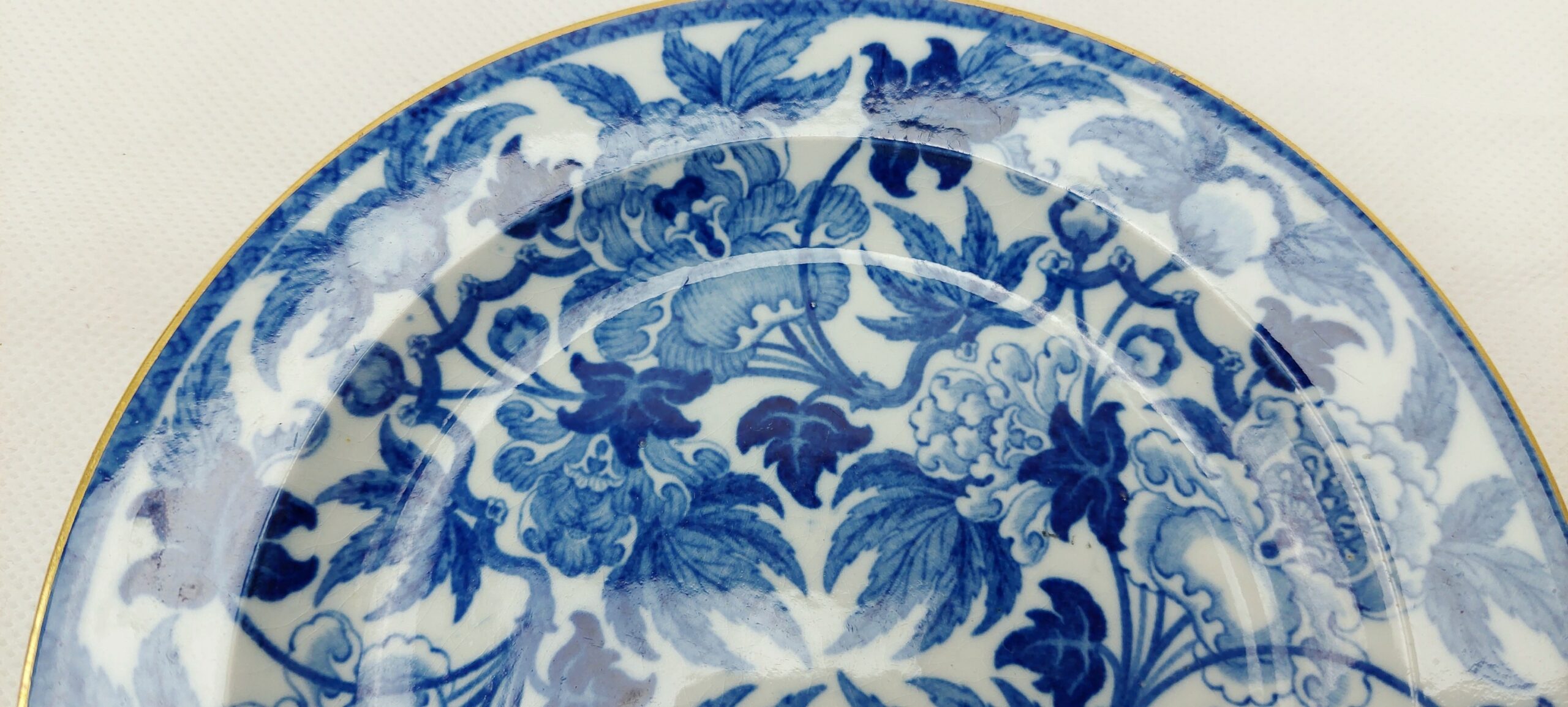 Pair Of 19th Century Wedgwood Plates With Pearlware Transfer Decoration - Image 4