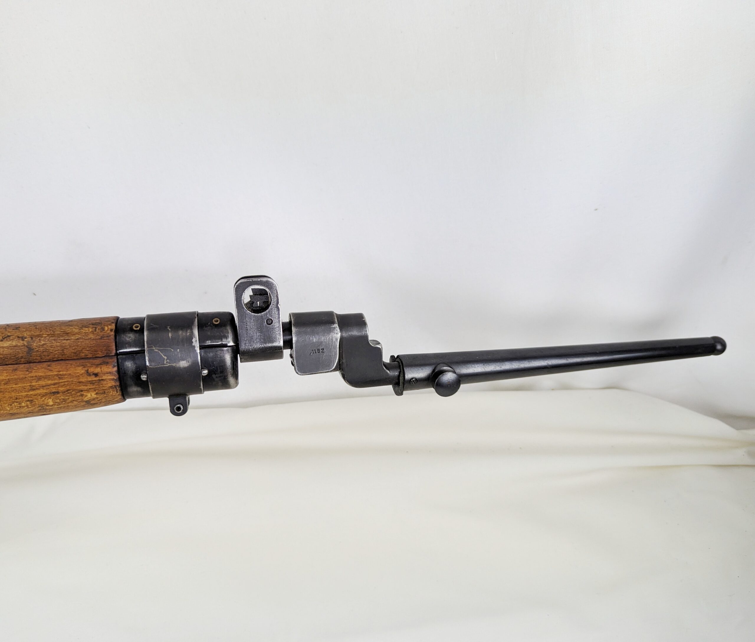 WW2 Lee Enfield No.4 MK 1 Rifle (Deactivated) - Image 5
