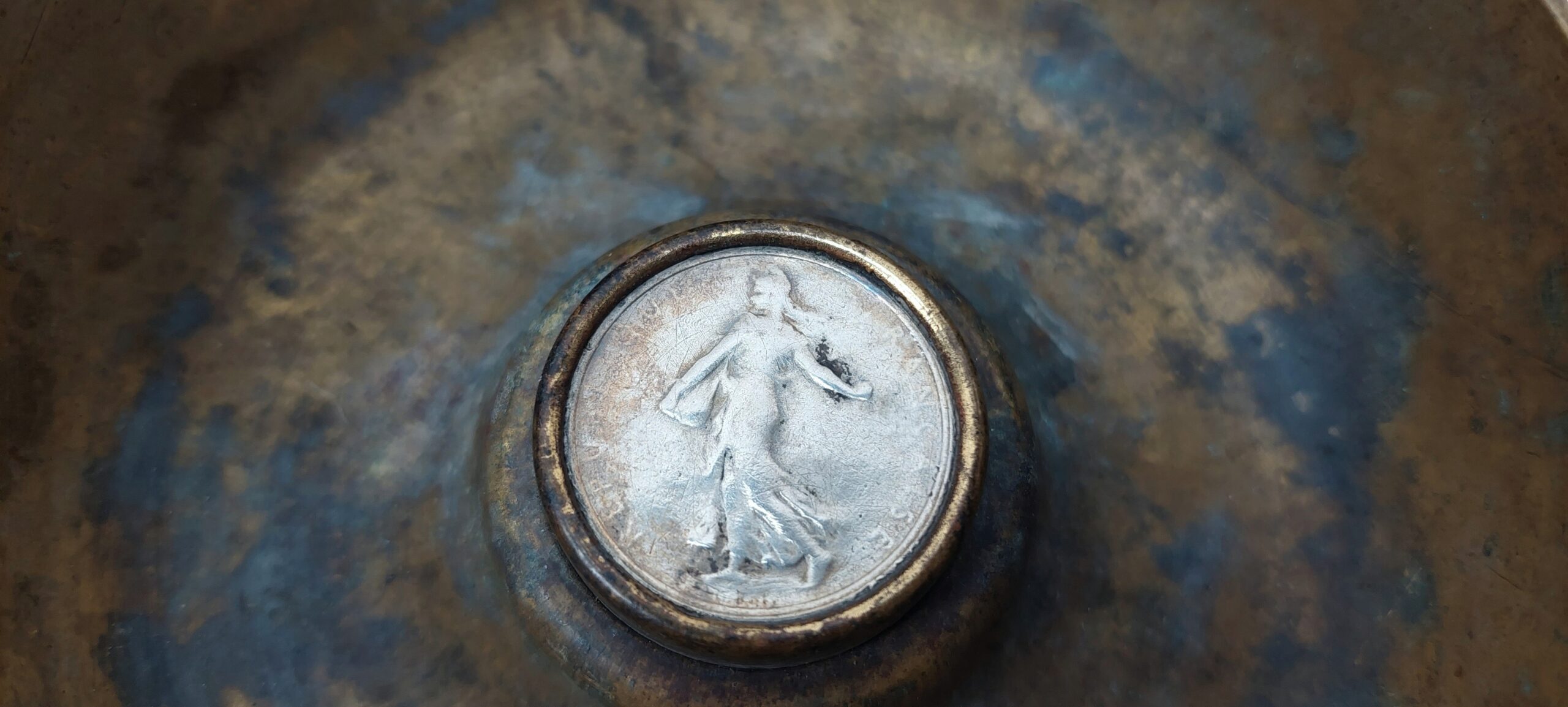 WW1 British 1916 18 Pounder Trench Art Shell Case Ashtray - Image 4