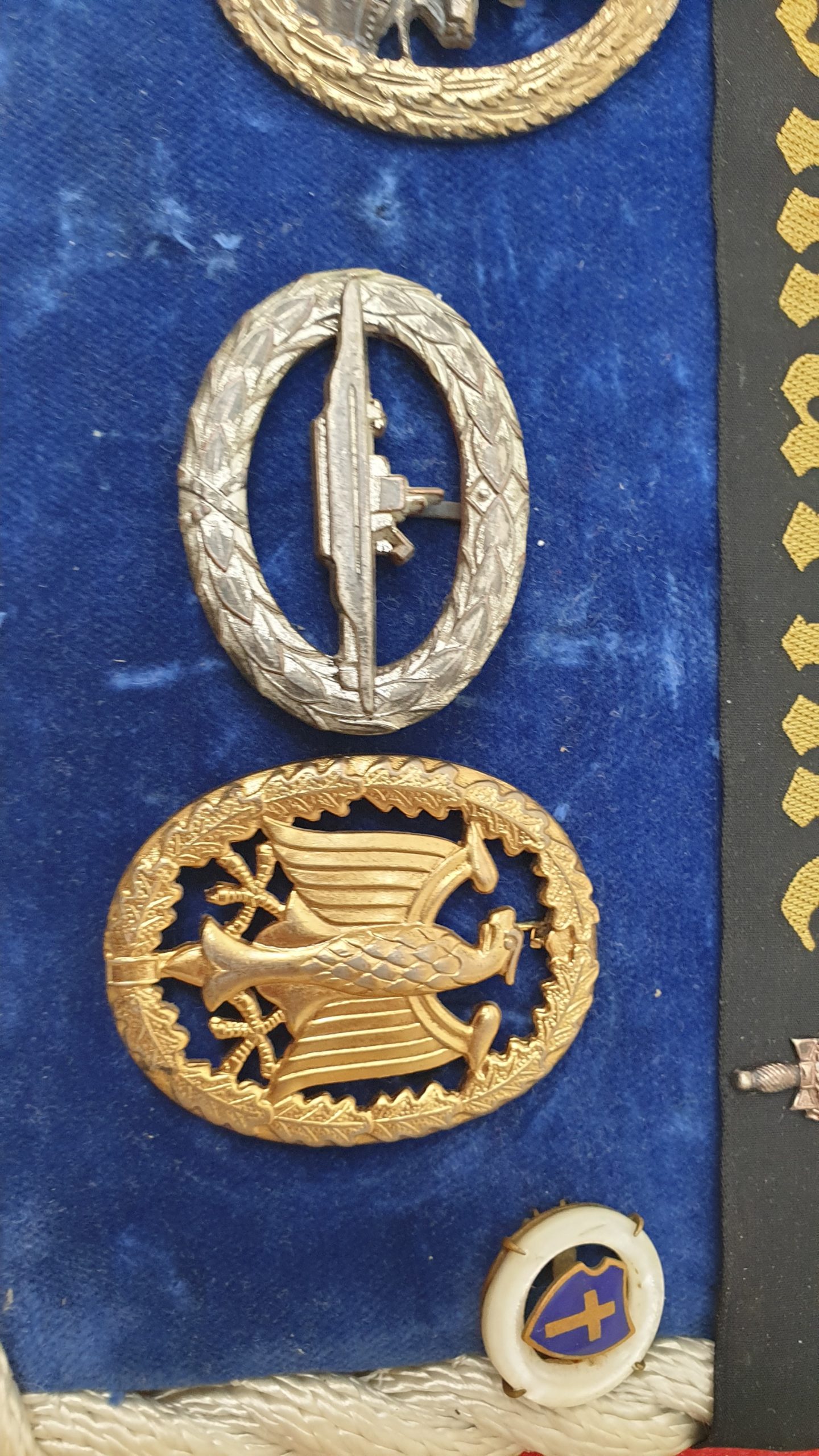 WW1, WW2 And Post-WW2 German Militaria Display - Image 4