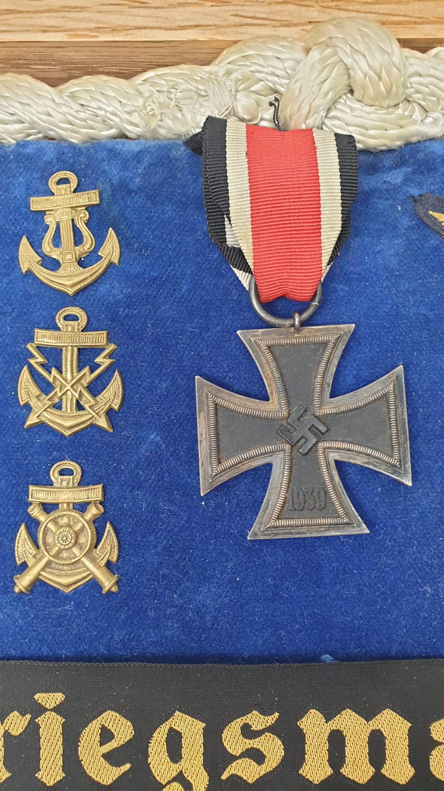 WW1, WW2 And Post-WW2 German Militaria Display - Image 7