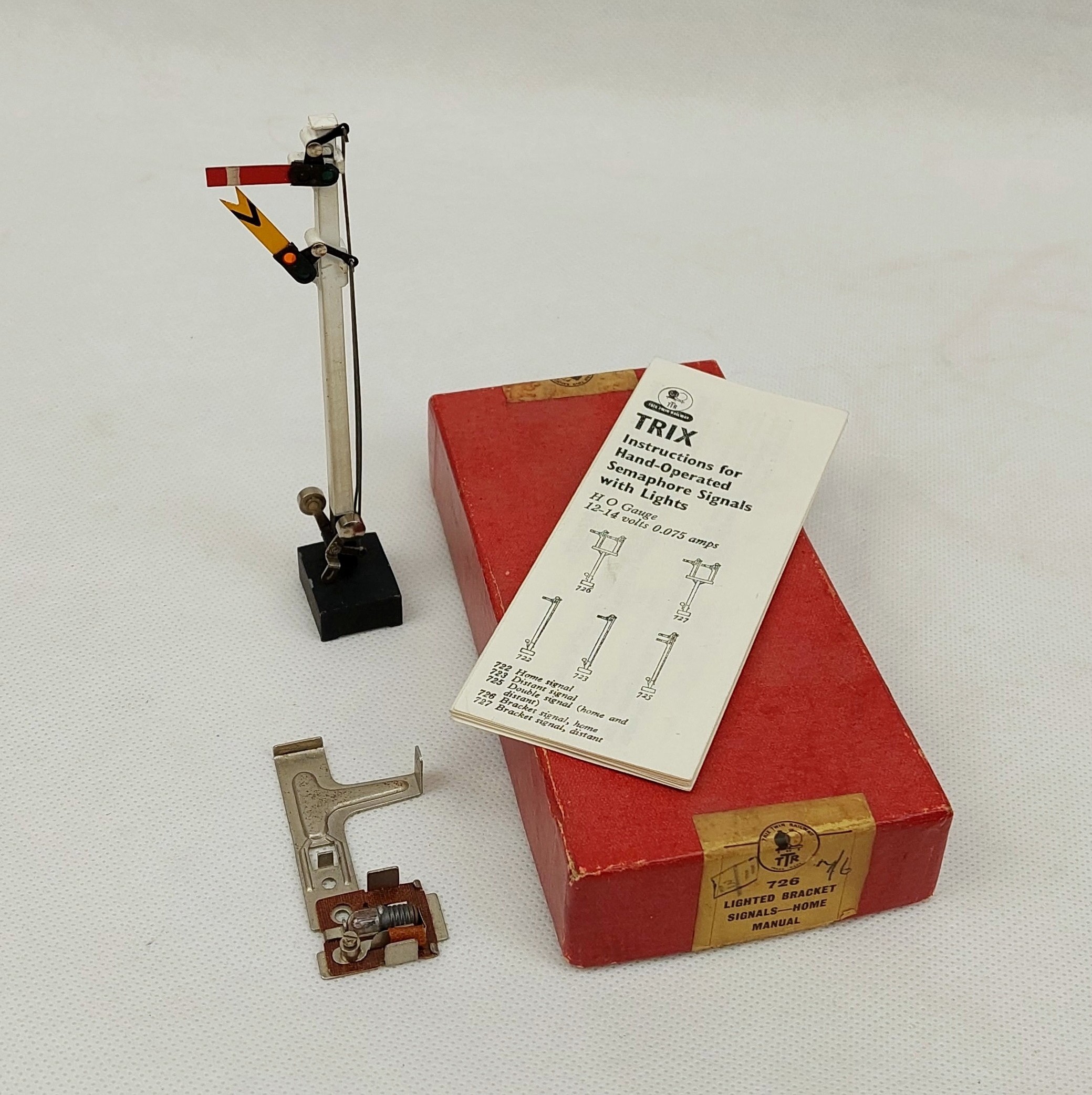 Boxed Trix Twin Railways 726 Lighted Bracket Signals Set #2