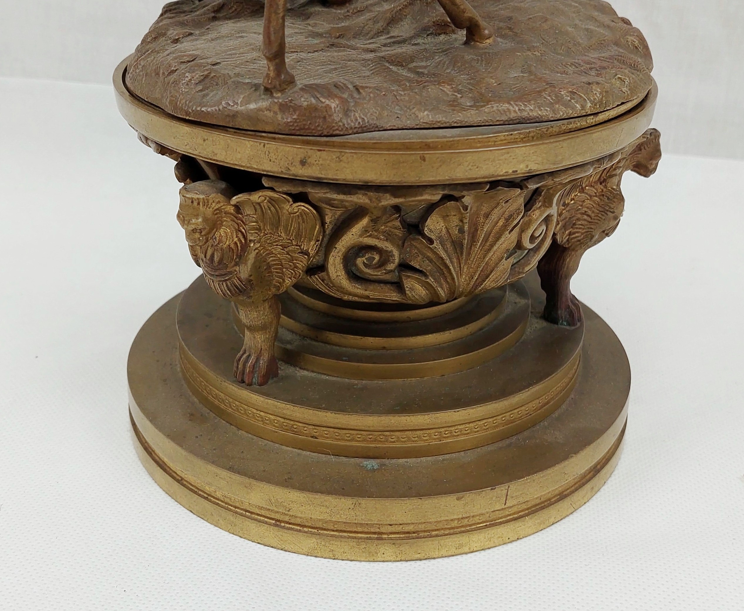 Finely Cast Victorian Bronze And Brass Desk Statue Of Two Prancing Horses - Image 5