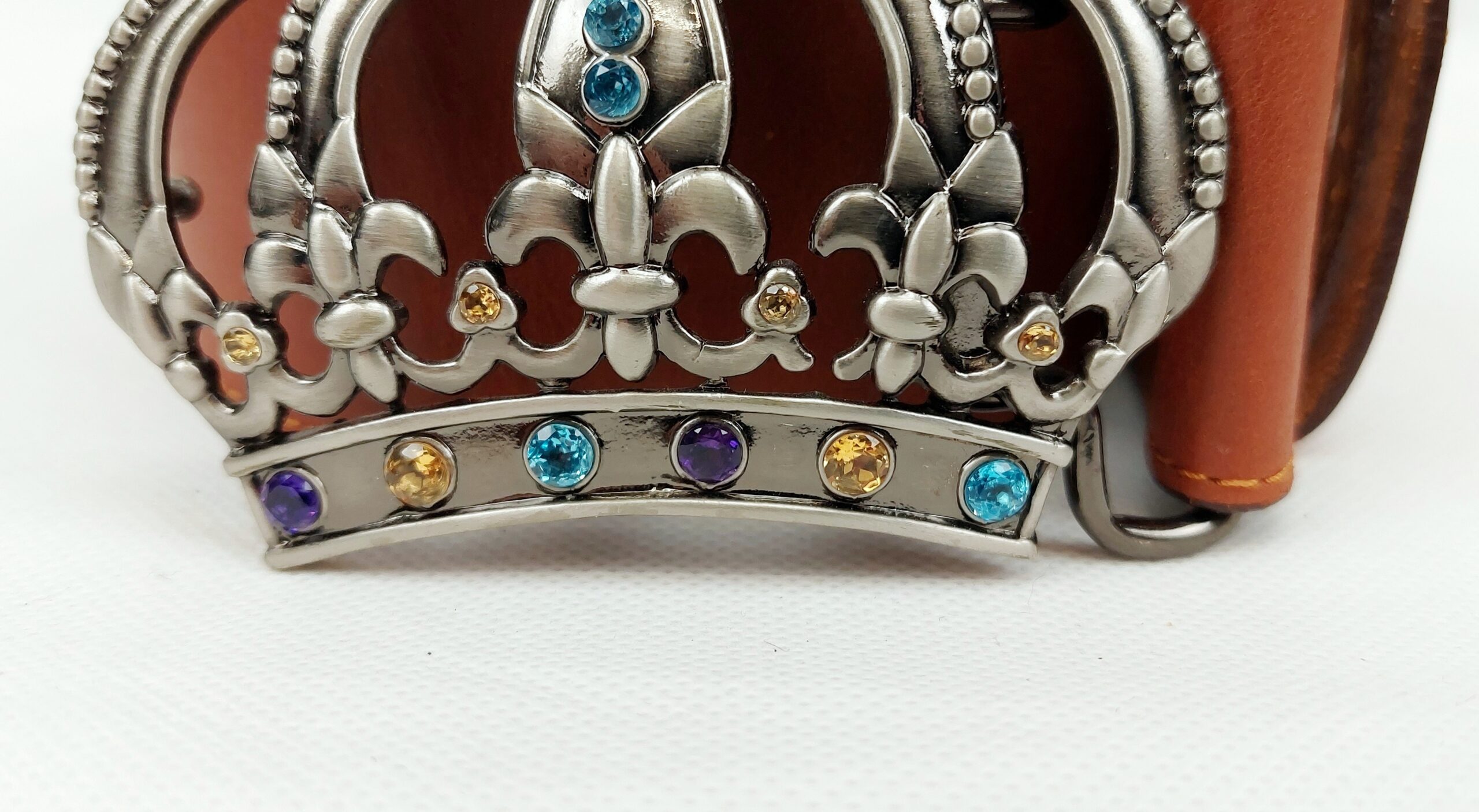 Gents Leather Belt With Semi Precious Stone Crown Buckle - Image 6