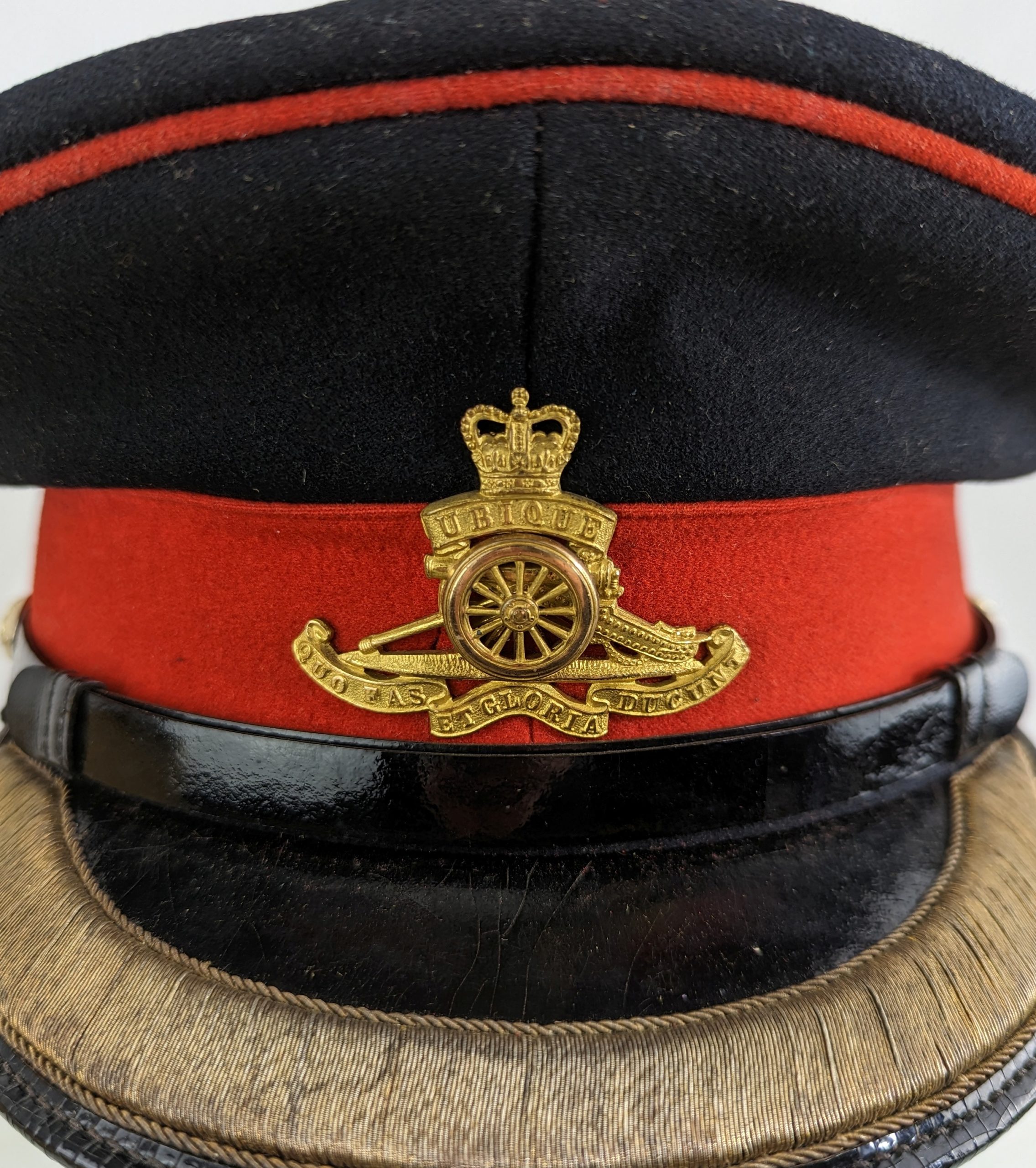 Major P.R. Elliot Royal Artillery Officer No.1 Cap with Gloves - Image 7