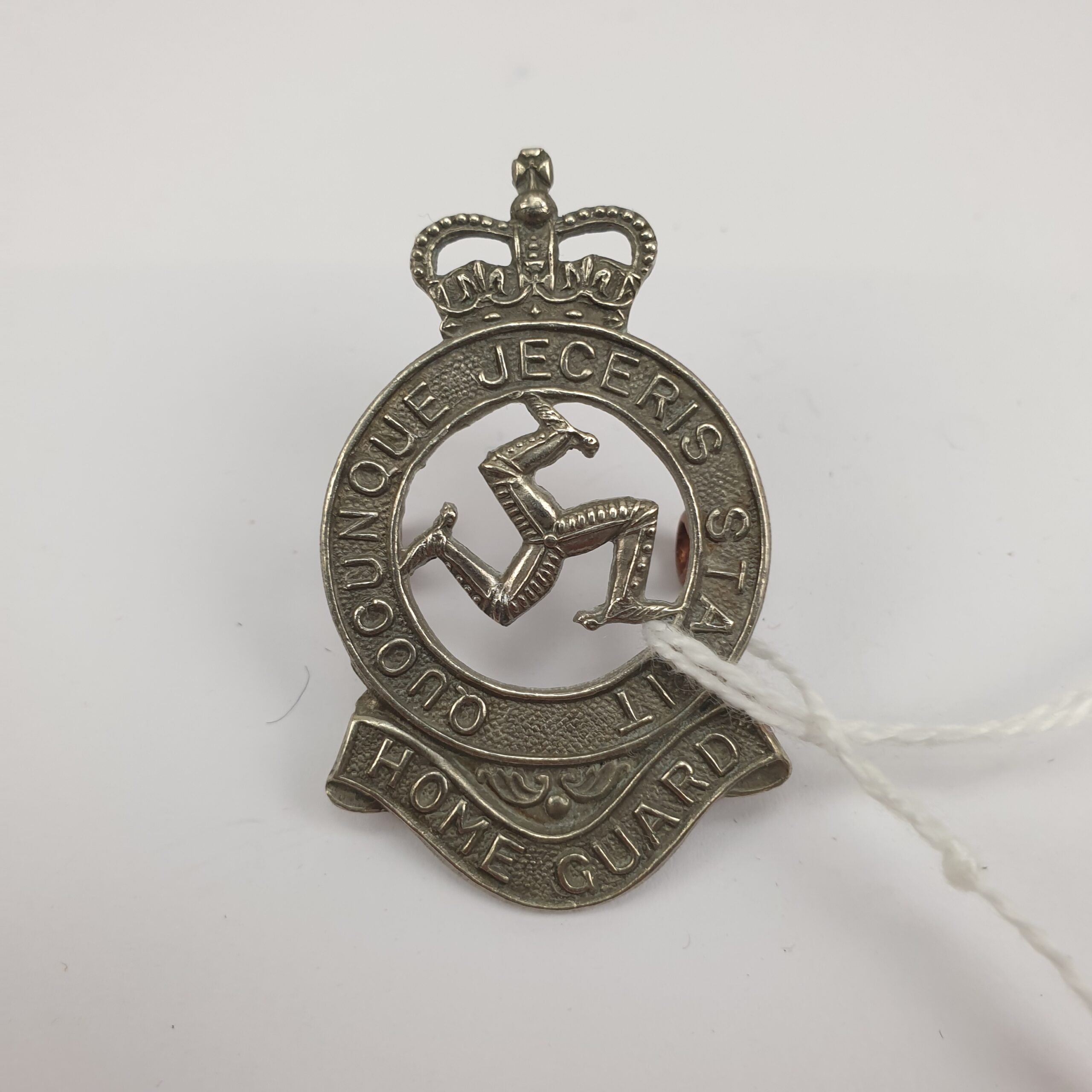 WW2 Isle Of Man Home Guard Collar Badge
