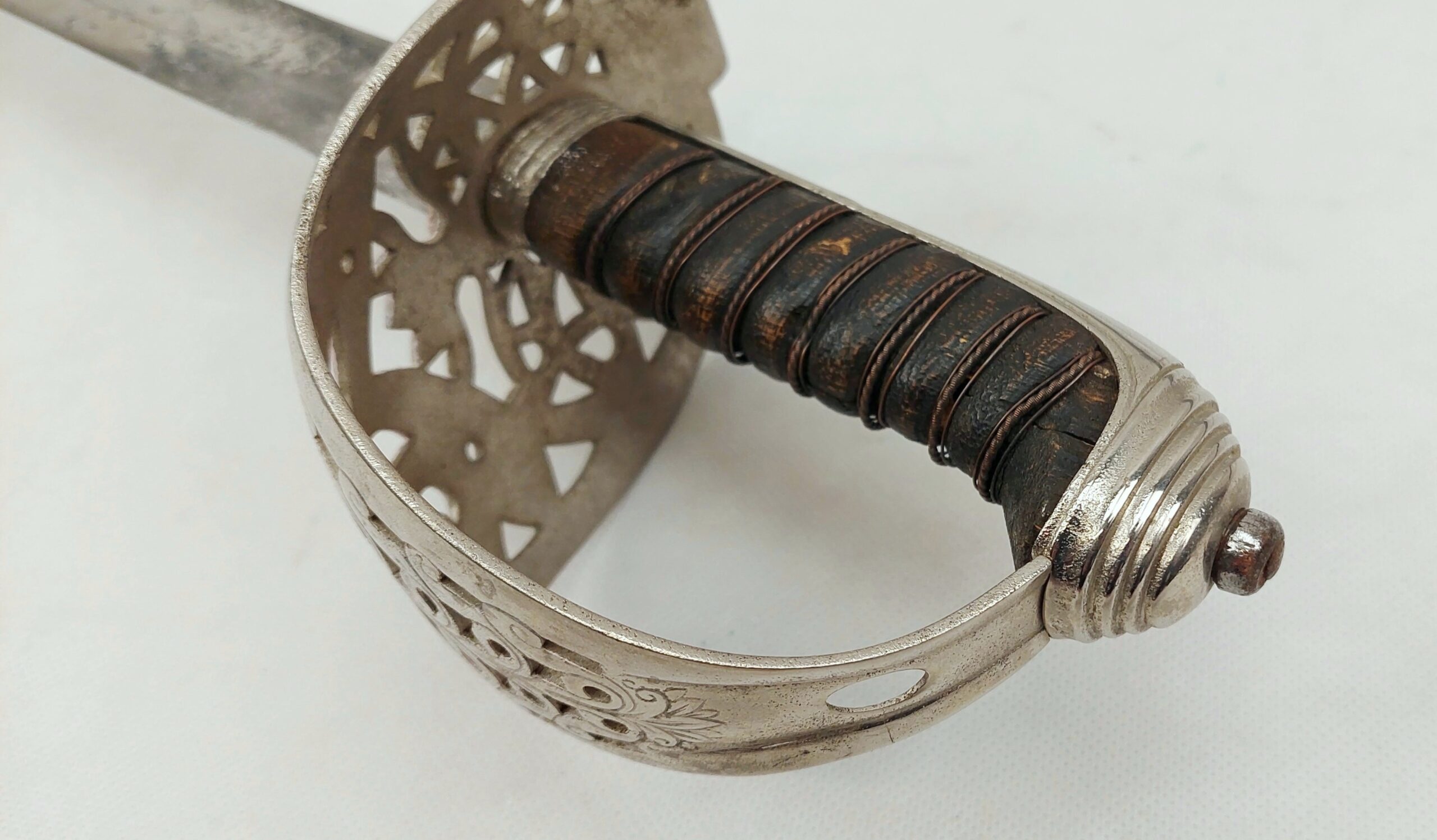 1860s Heavy Cavalry 1821 Pattern Dragoon Officers Sword And Scabbard - Image 9