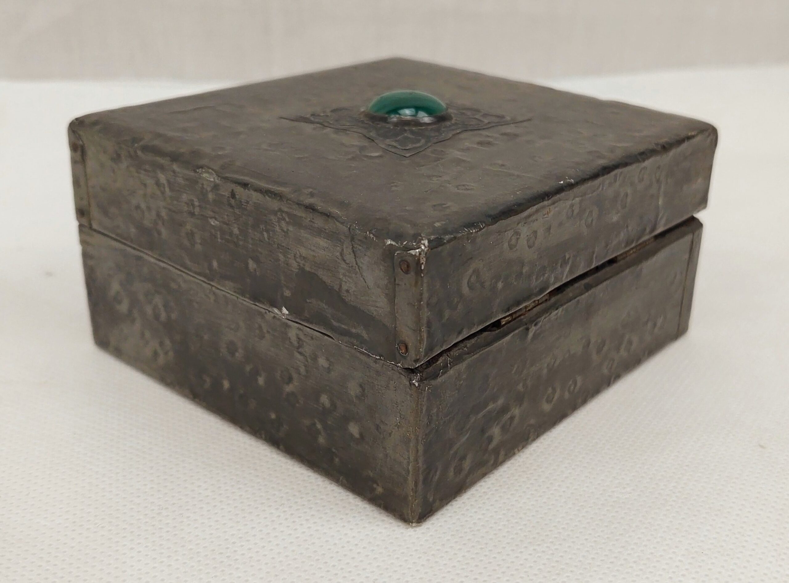 Art Nouveau Pewter And Cabochon Trinket Box - Image 3