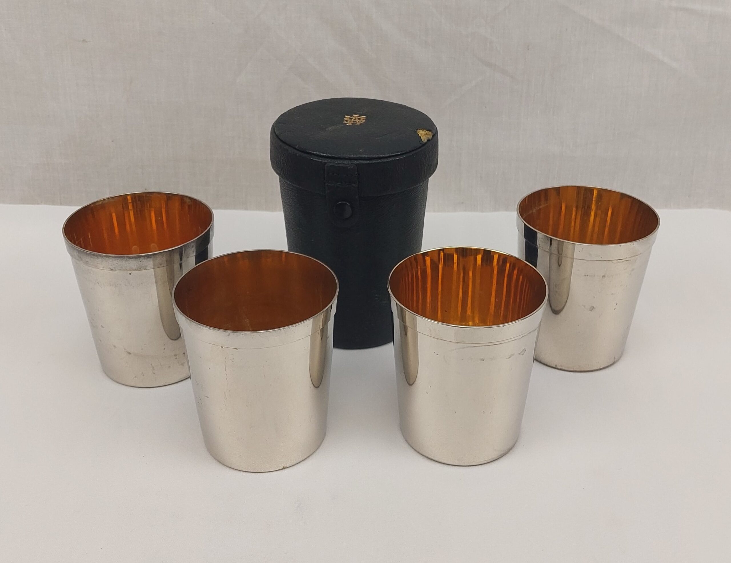 Circa 1920 Set Of 4 Silver Plated And Gilt Cased Stirrup Cups By Aspery