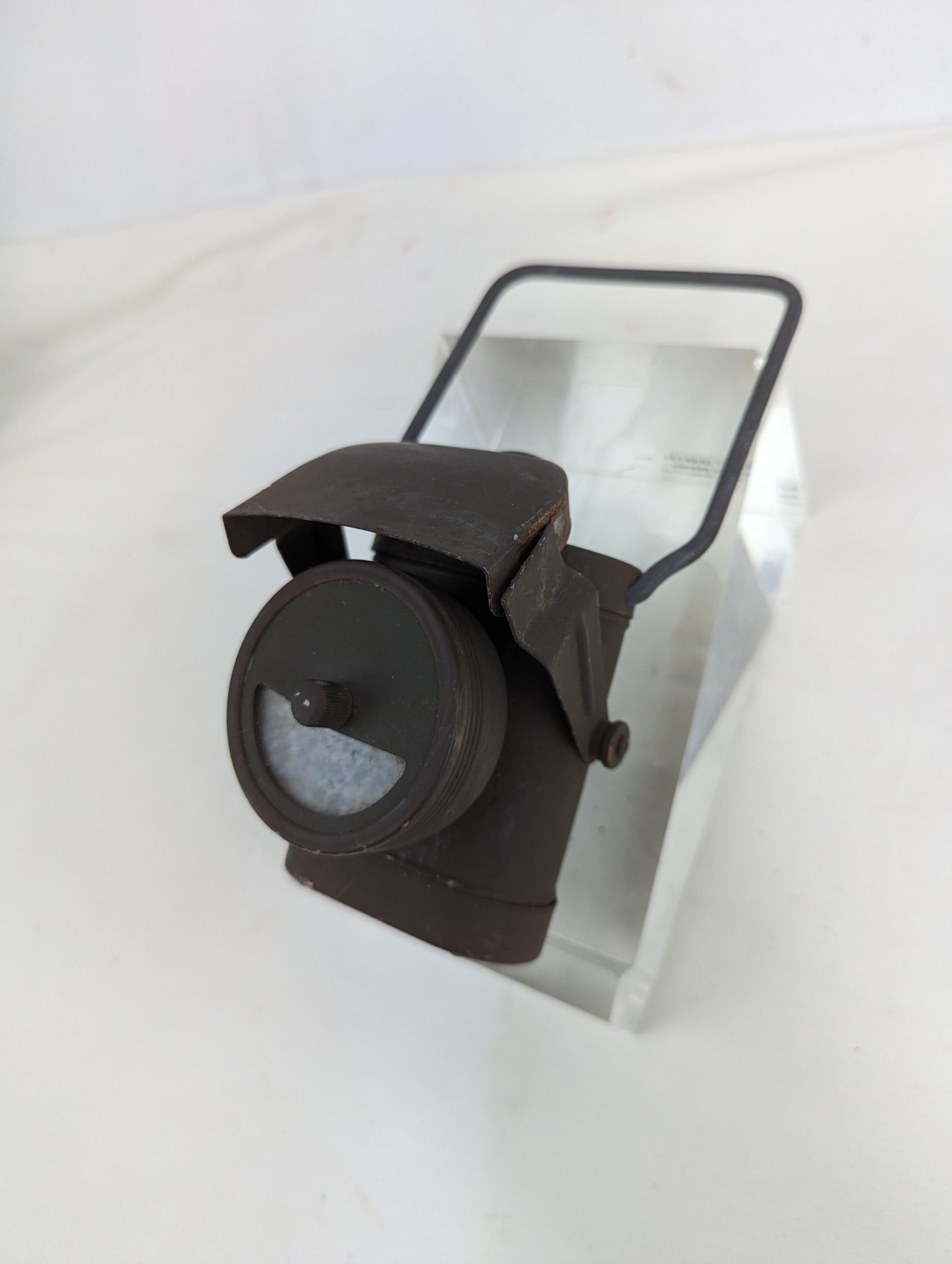 British WW2 Blackout Lantern/Flashlight - Image 4